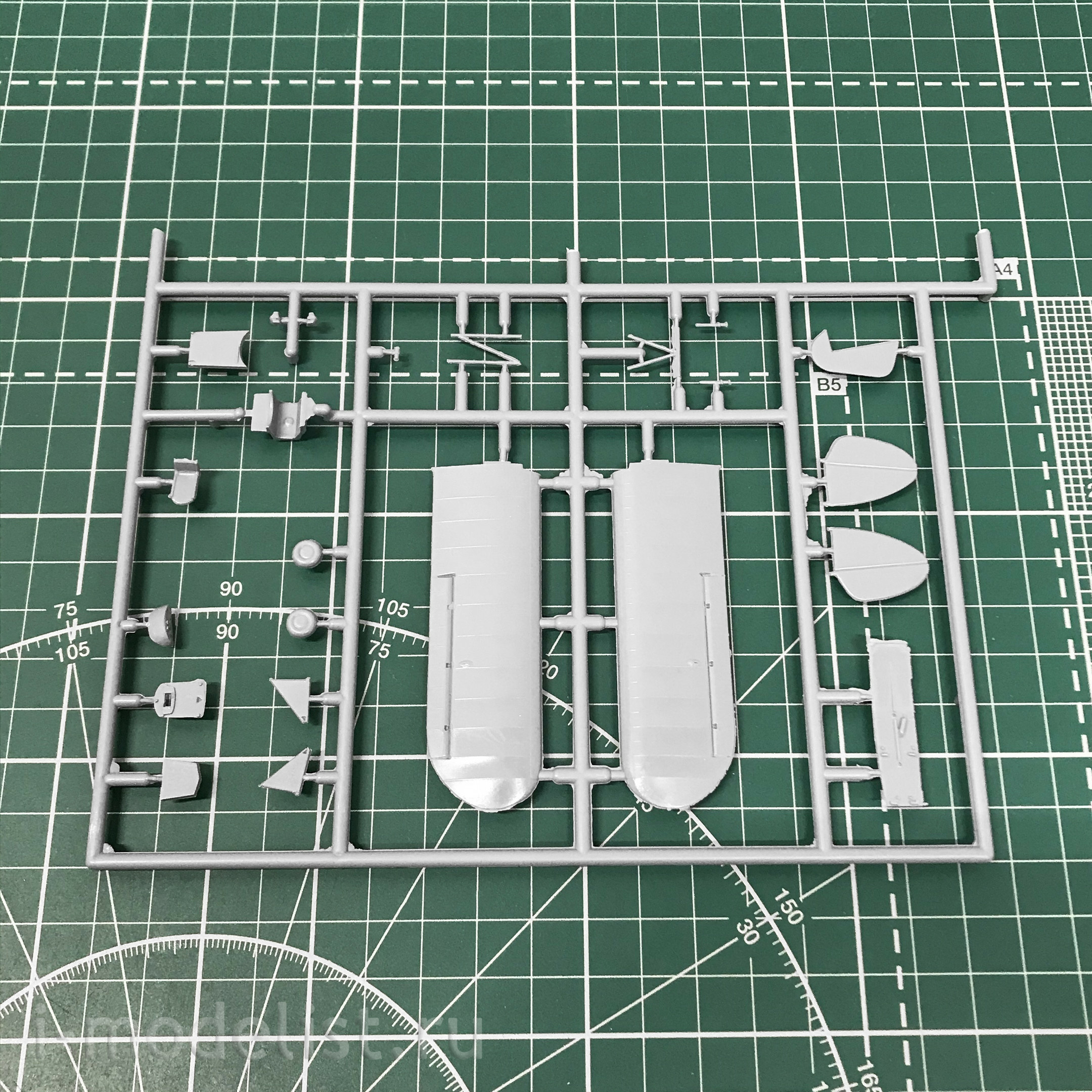 KPM0191 Kovozavody Prostejov 1/72 Aircraft Piper L-4 