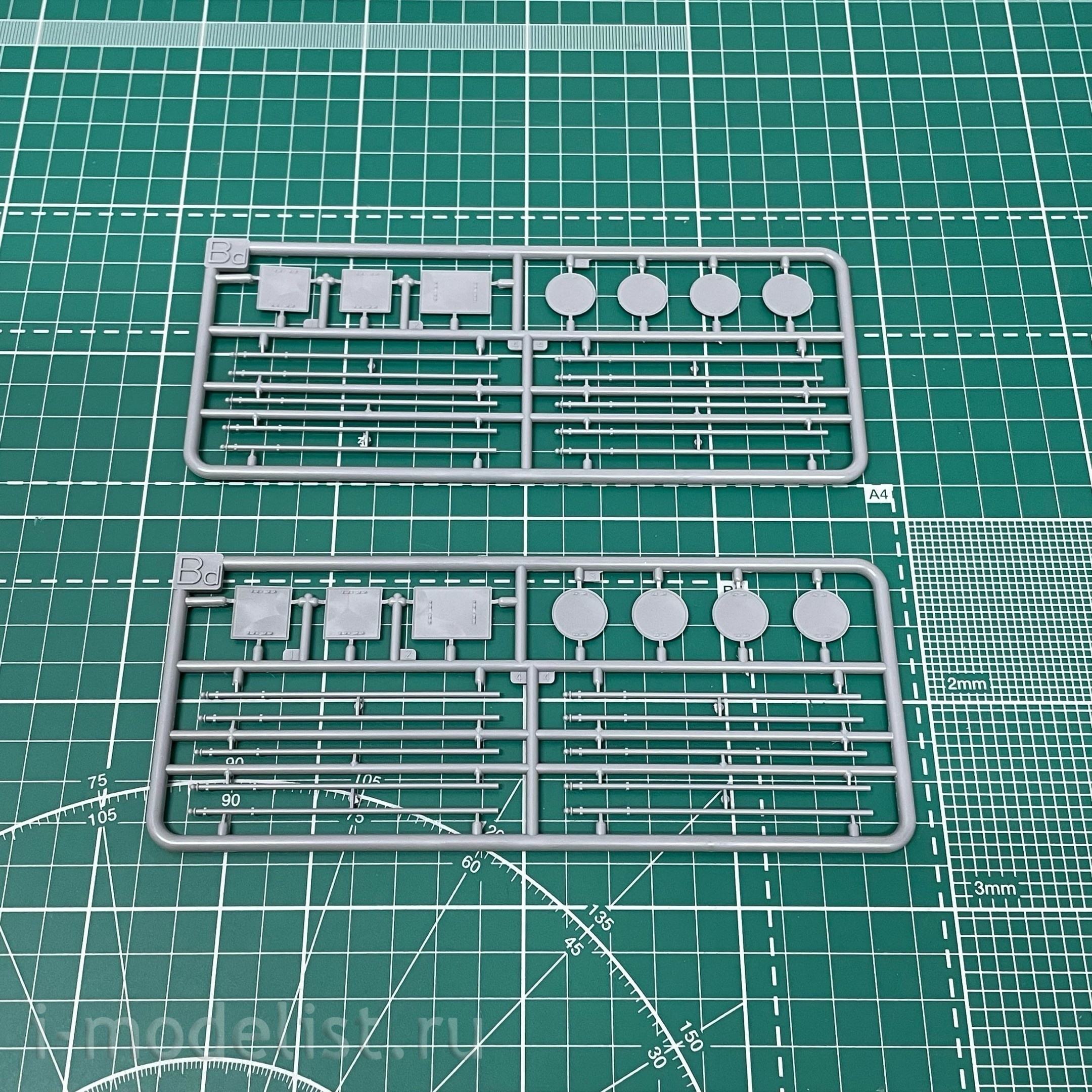 35633 MiniArt 1/35 Road signs. Germany of the 1930s-40s.
