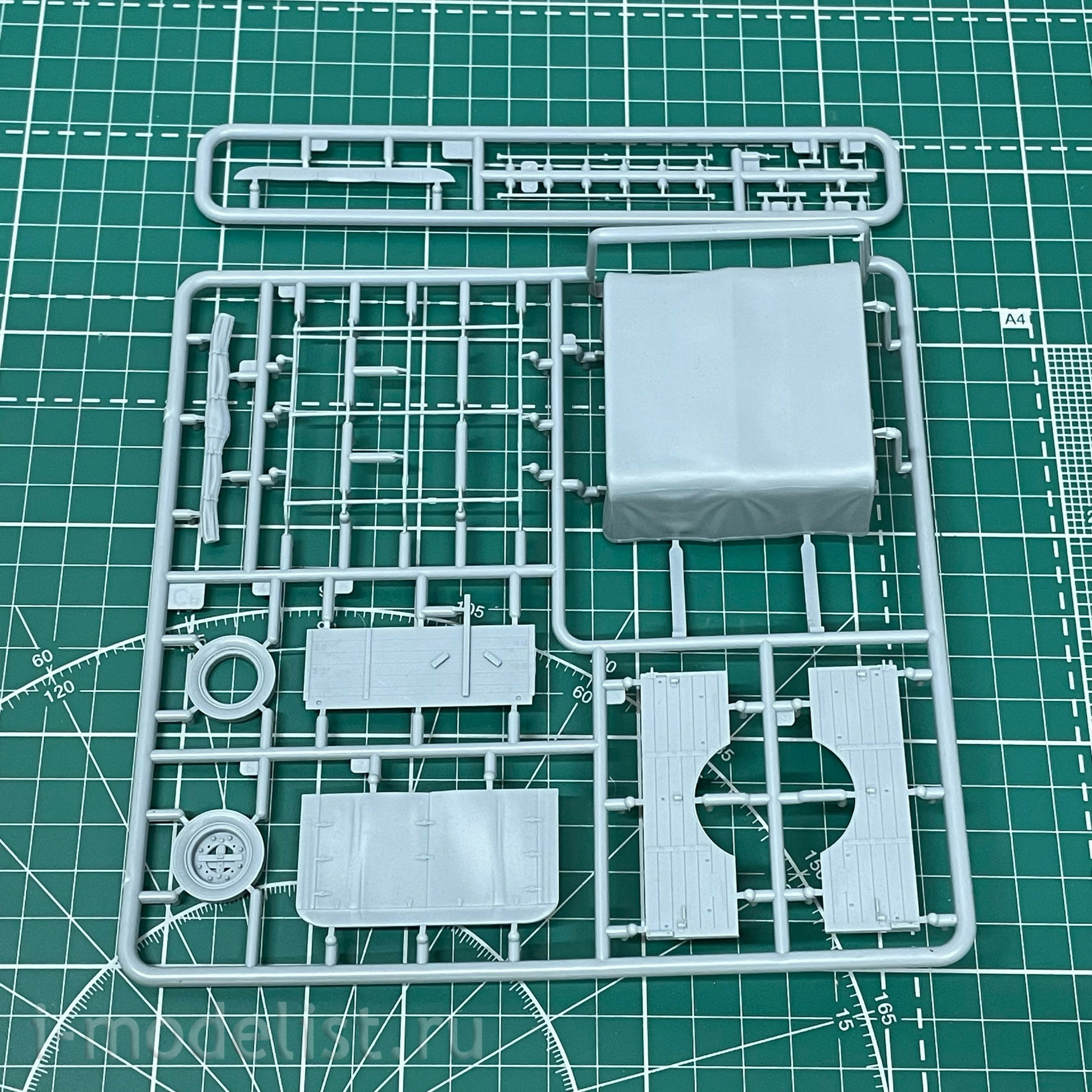 35GM0027 Gecko Models 1/35 Bedford MWD 15-Cwt 4x2 Gs Car