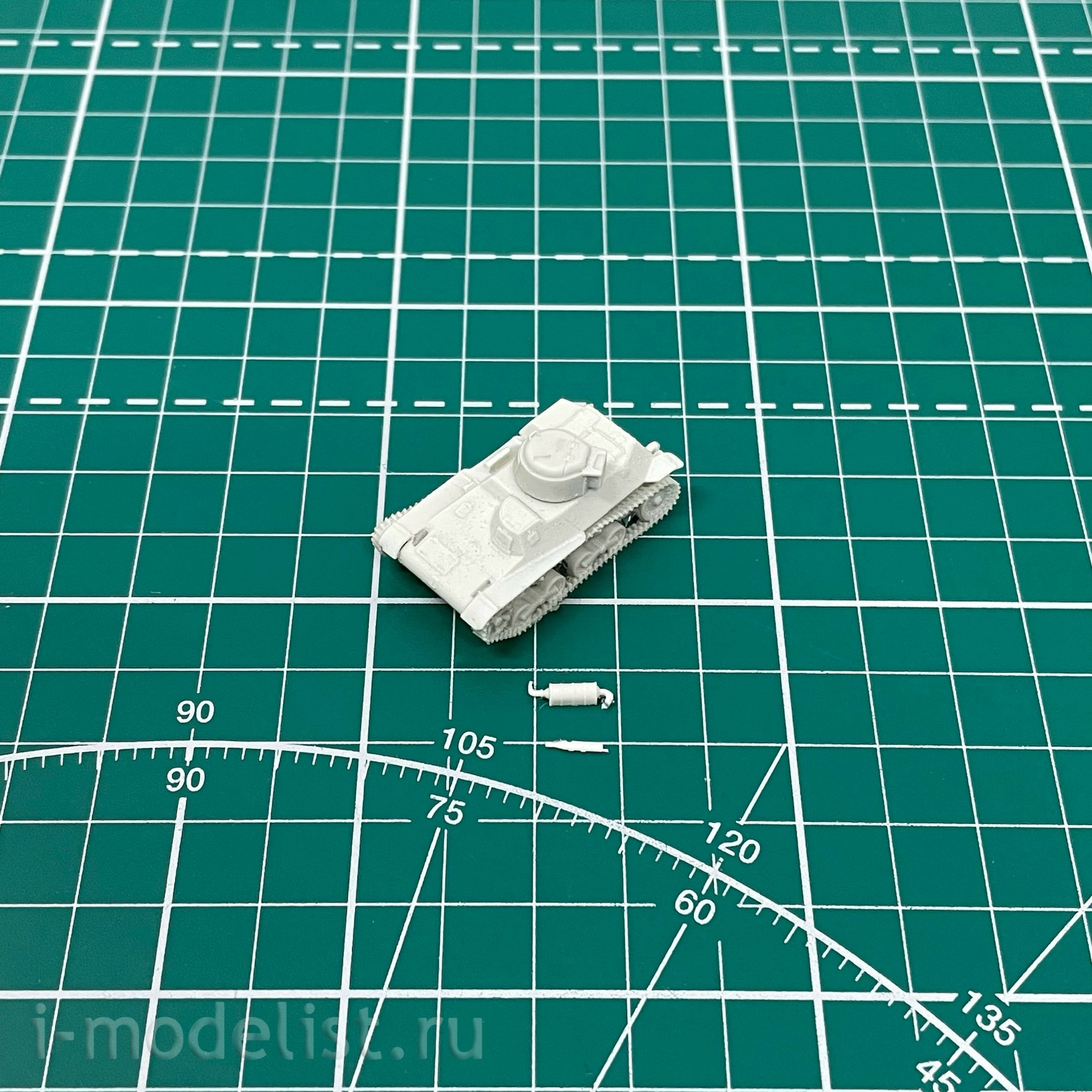 100102 Zebrano 1/100 Japanese small tank Type 97 Te-Ke with a Type 97 machine gun