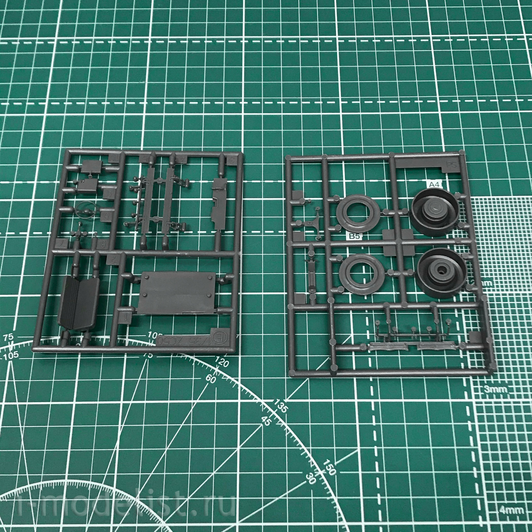 66002 Hasegawa 1/35 Combined vibrating roller Hitachi ZC50C-5 