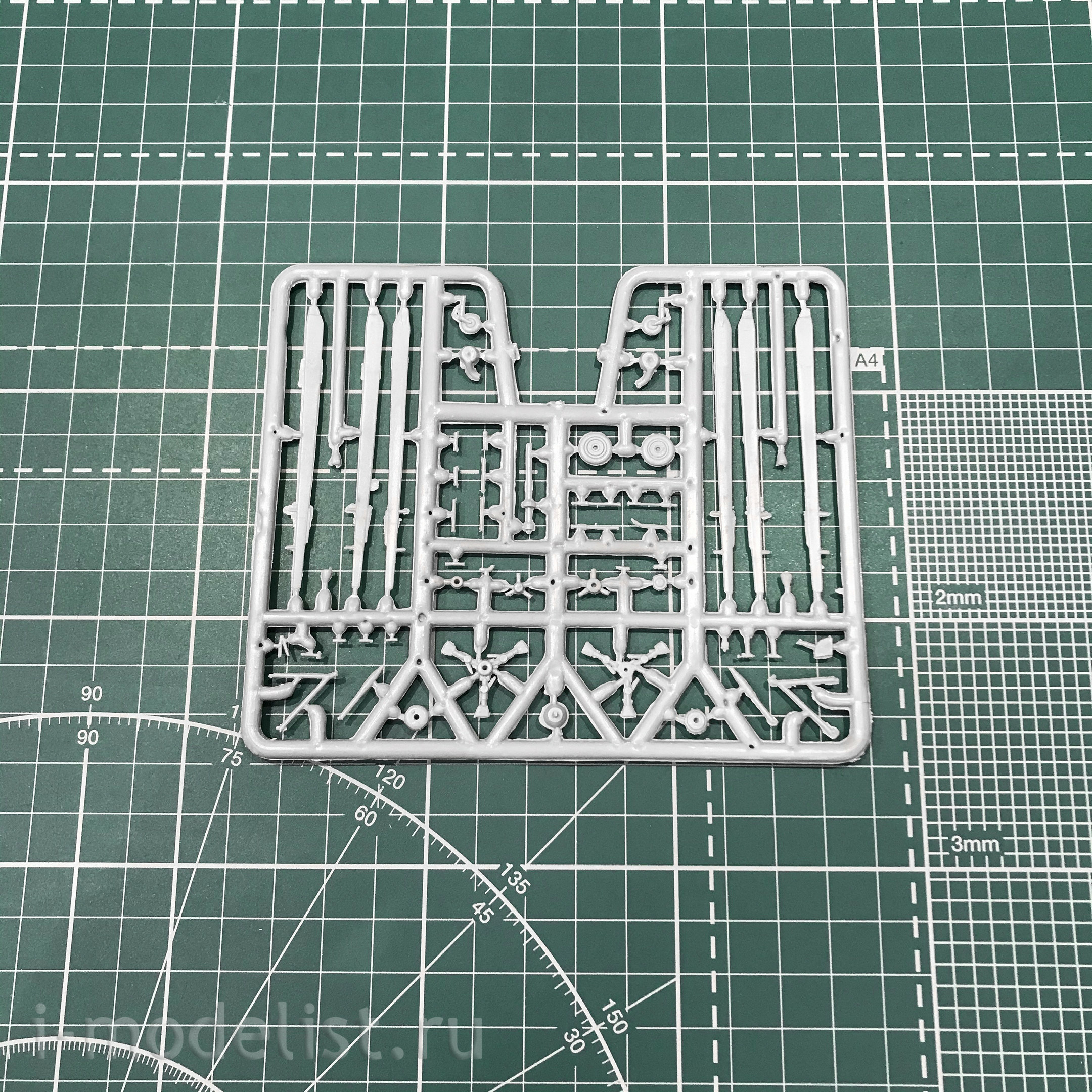 72146 Orient Express 1/72 Helicopter