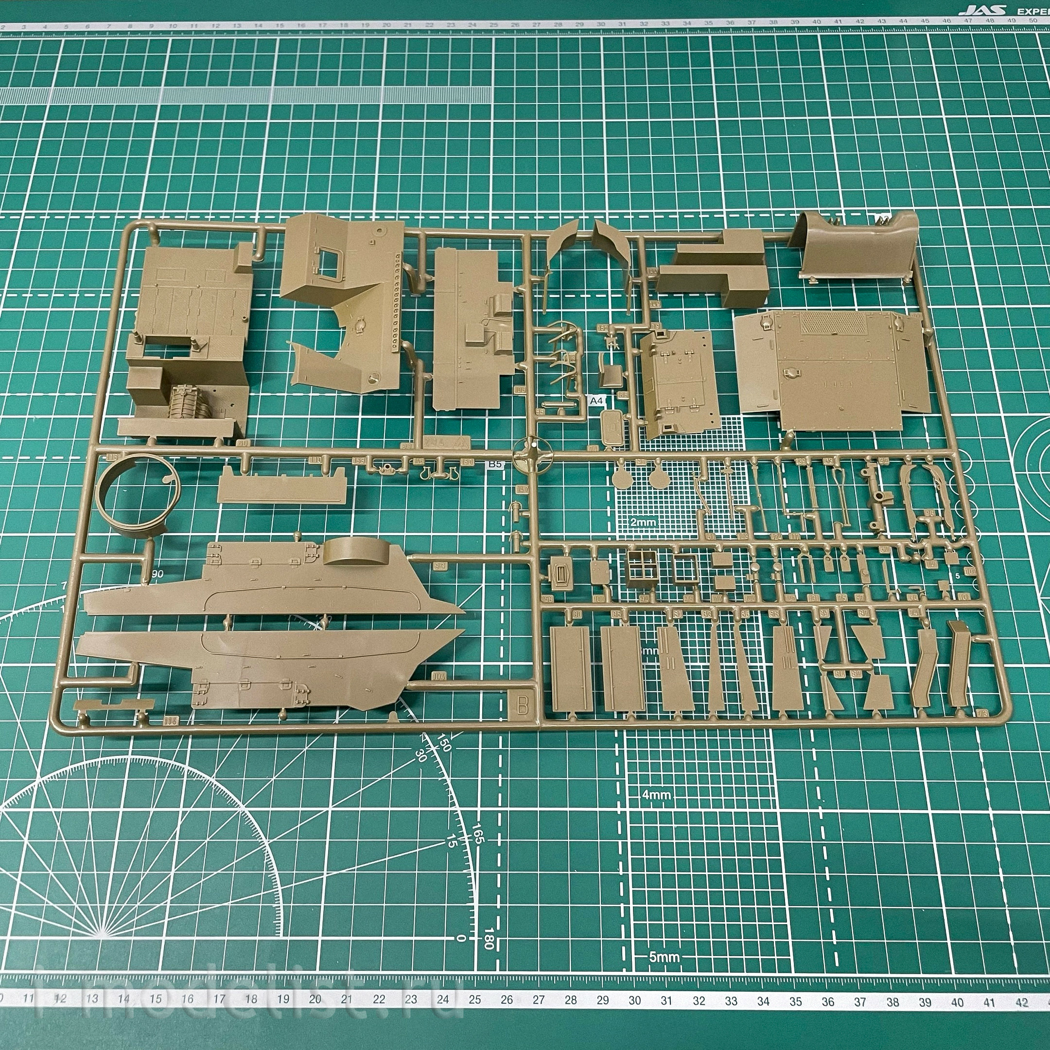 6580 Italeri 1/35 M7 Priest Tank
