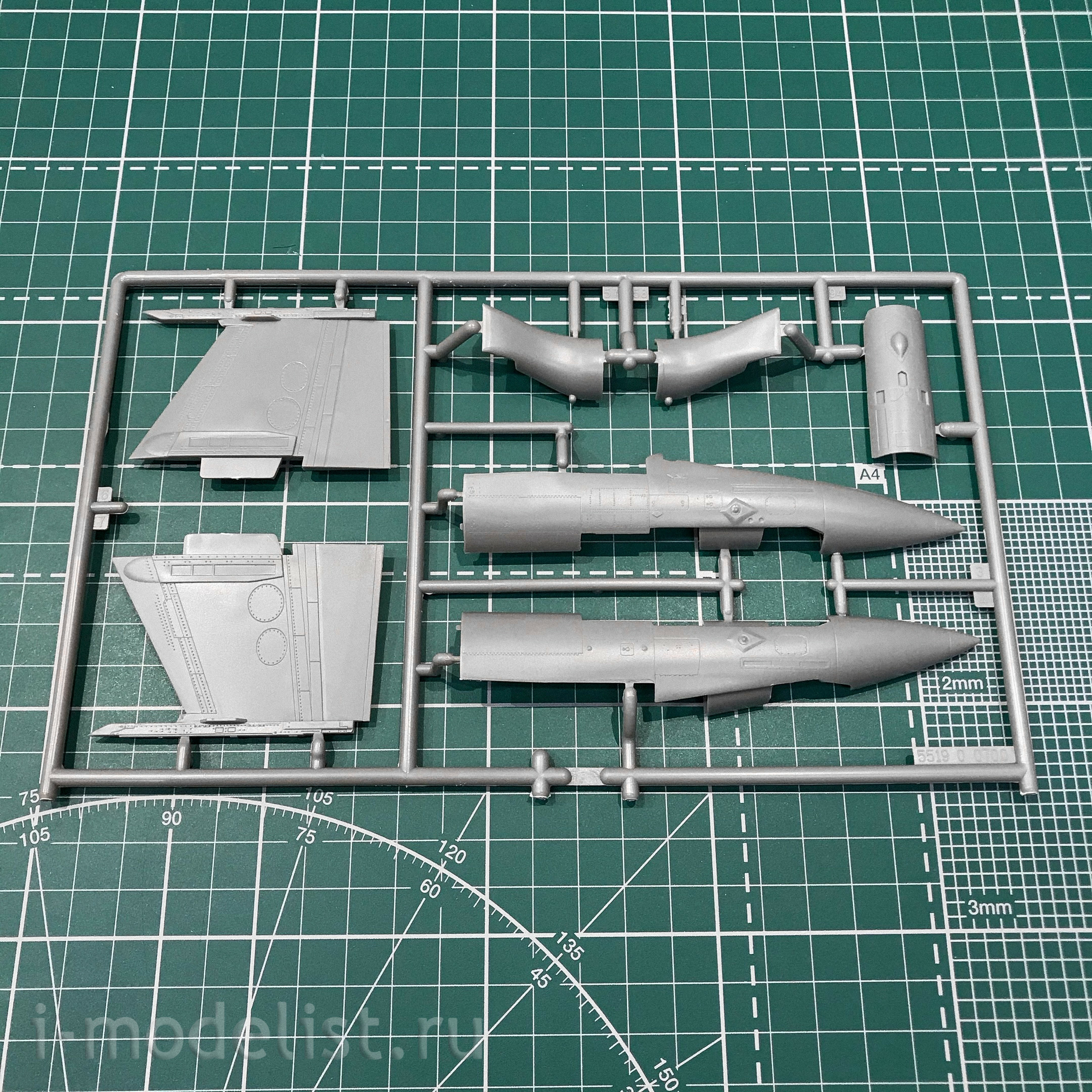 03864 Revell 1/48 American carrier-based fighter-bomber f/A-18E Super hornet 