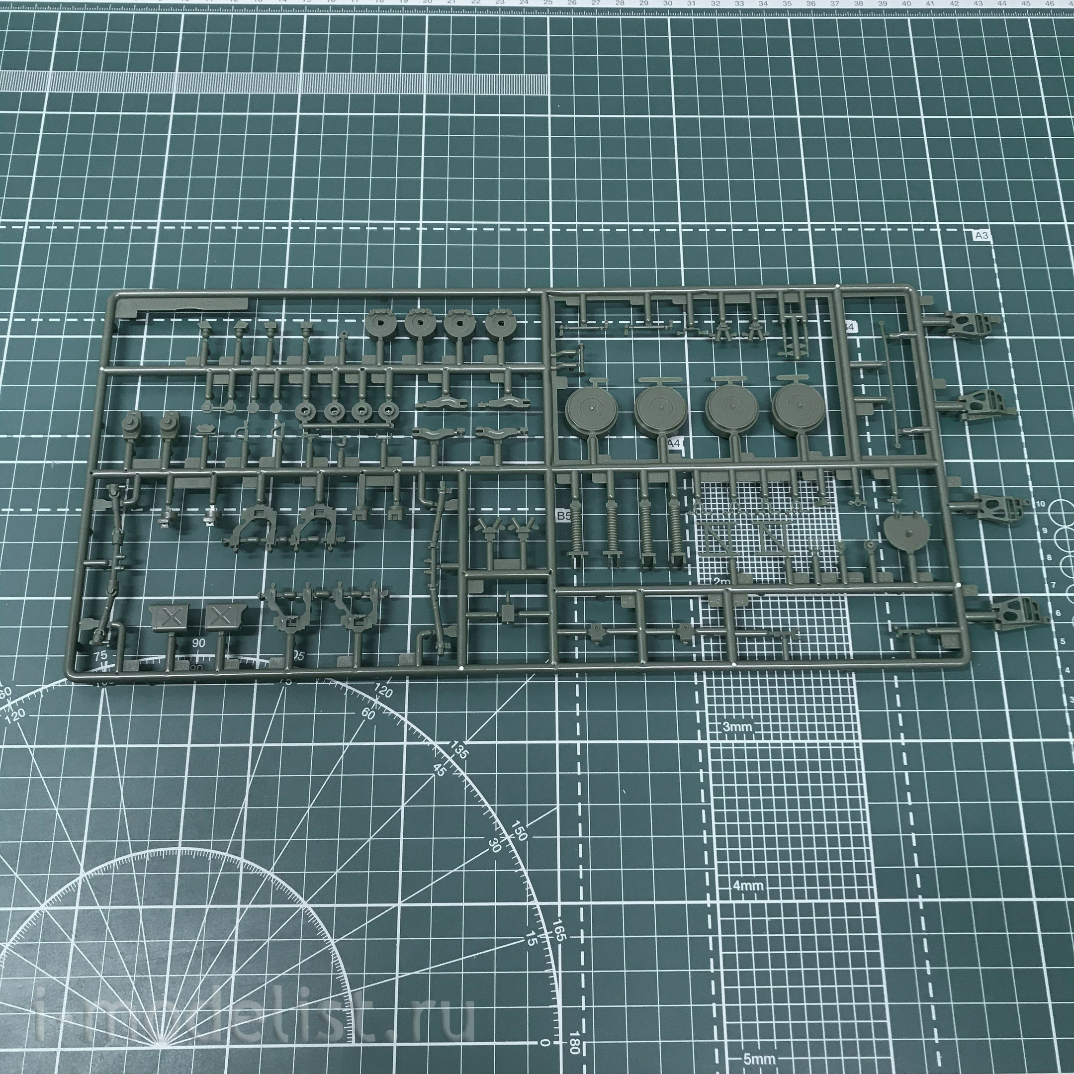 AF35S88 AFVClub 1/35 <tinted machine CM-33 TIFV