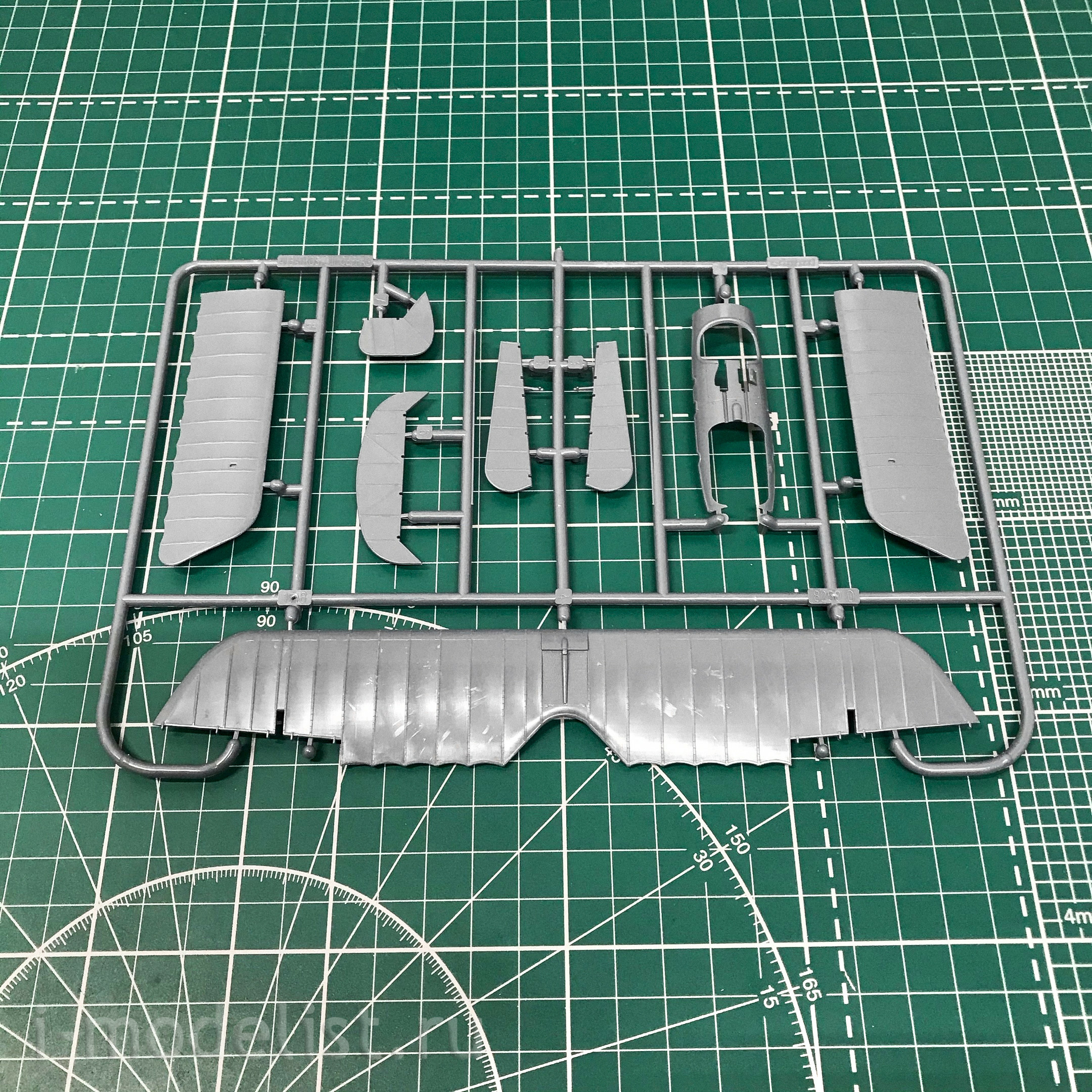 84152 Edward 1/48 Biplane Albatros D. III Oeffag 253