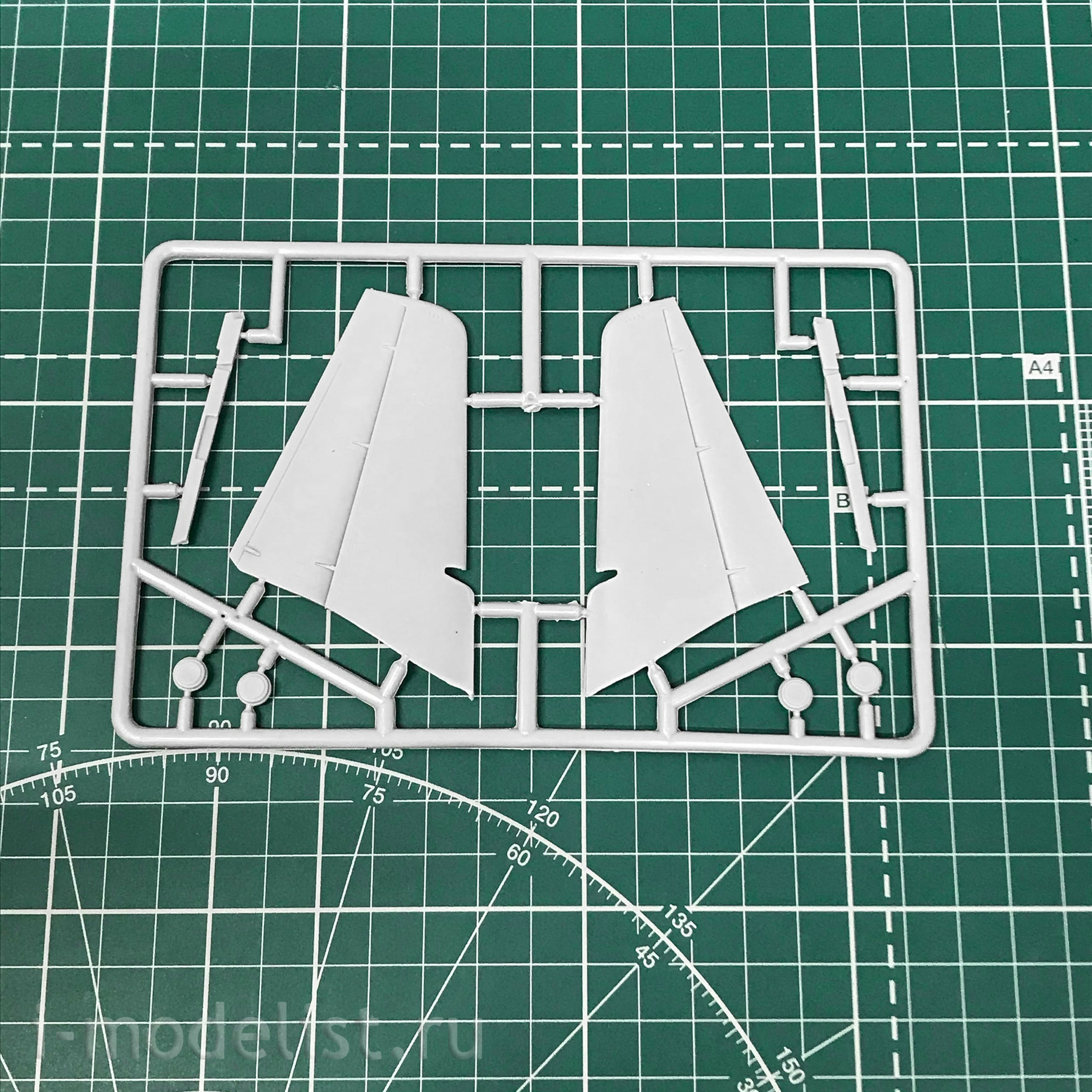 72134 Amodel 1/72 Antonov An-26 (RT, RR&Z Version)