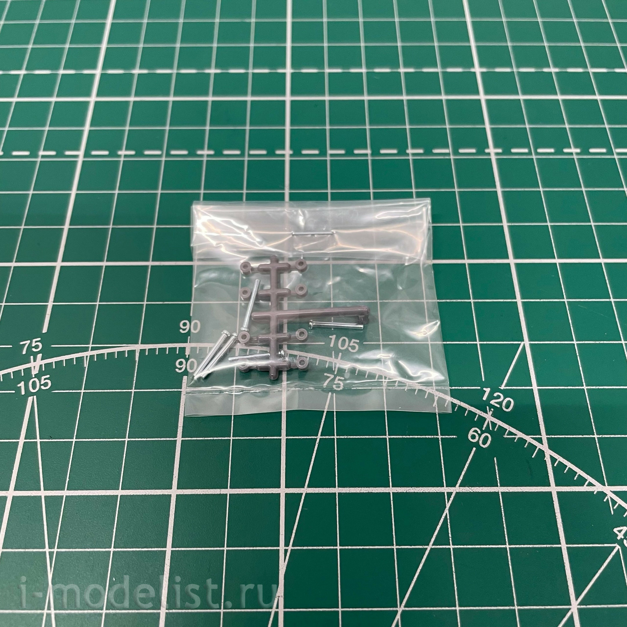 61101 Tamiya 1/48 Lockheed Martin F-16C Fighter (Block 25/32)