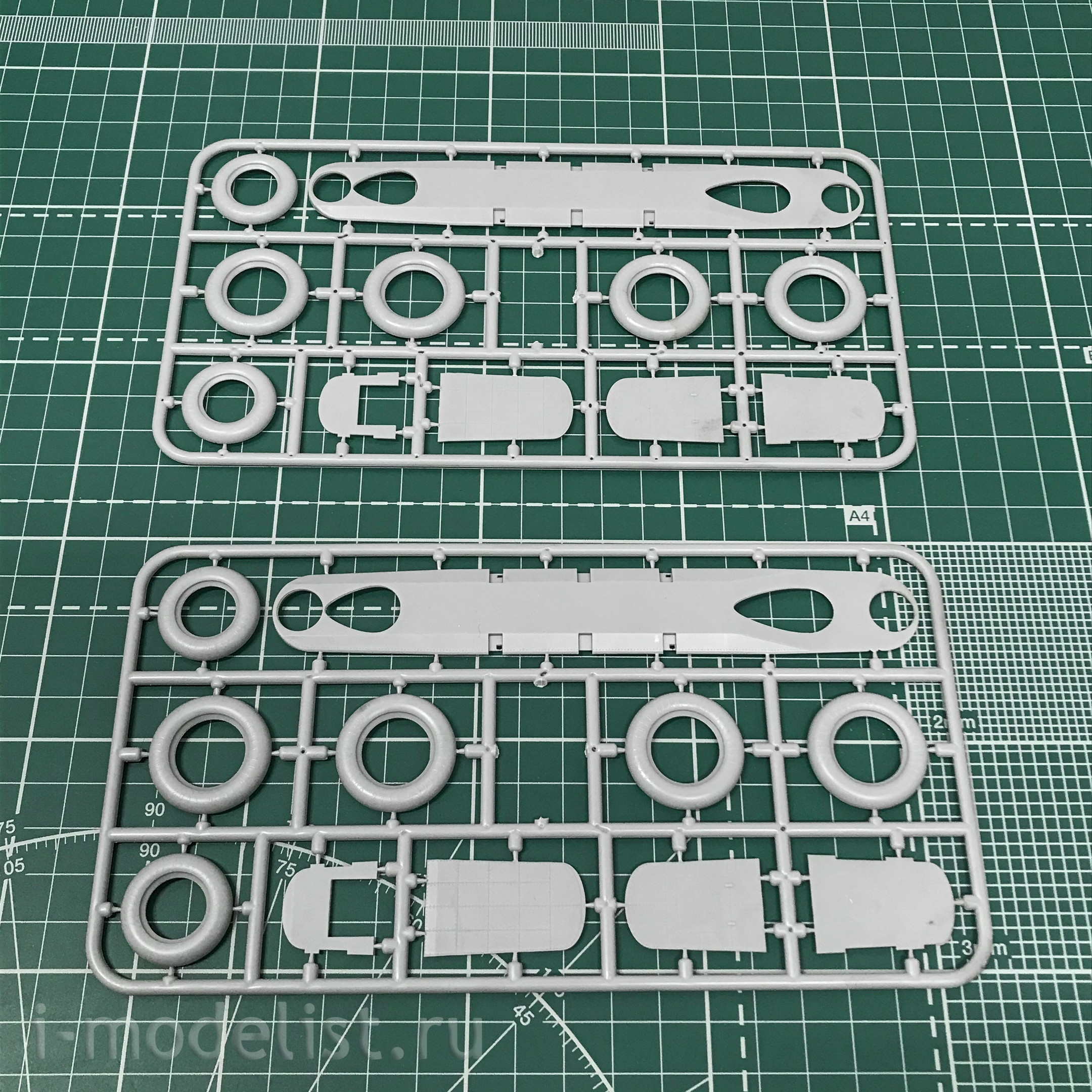 72-015 Microcosm 1/72 Kalinin K-7 Aircraft