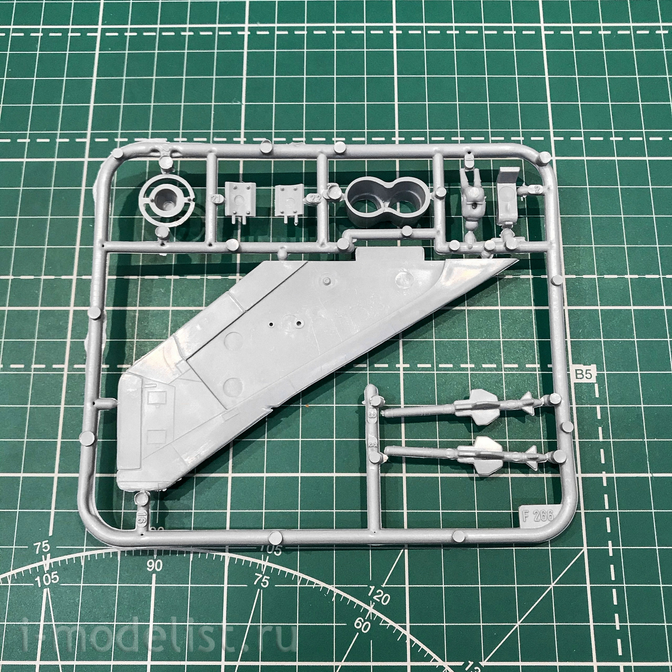 72271 1/72 Eastern Express Fighter A. Lightning B. K.