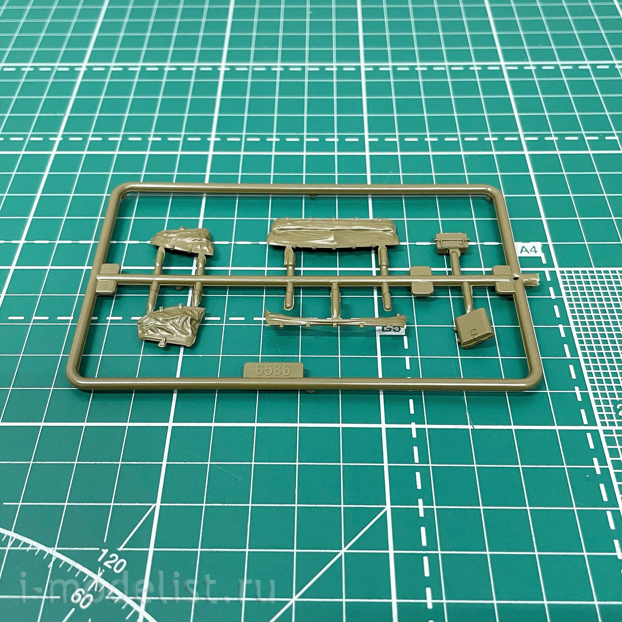 6586 Italeri 1/35 M4A3E8 Sherman Tank