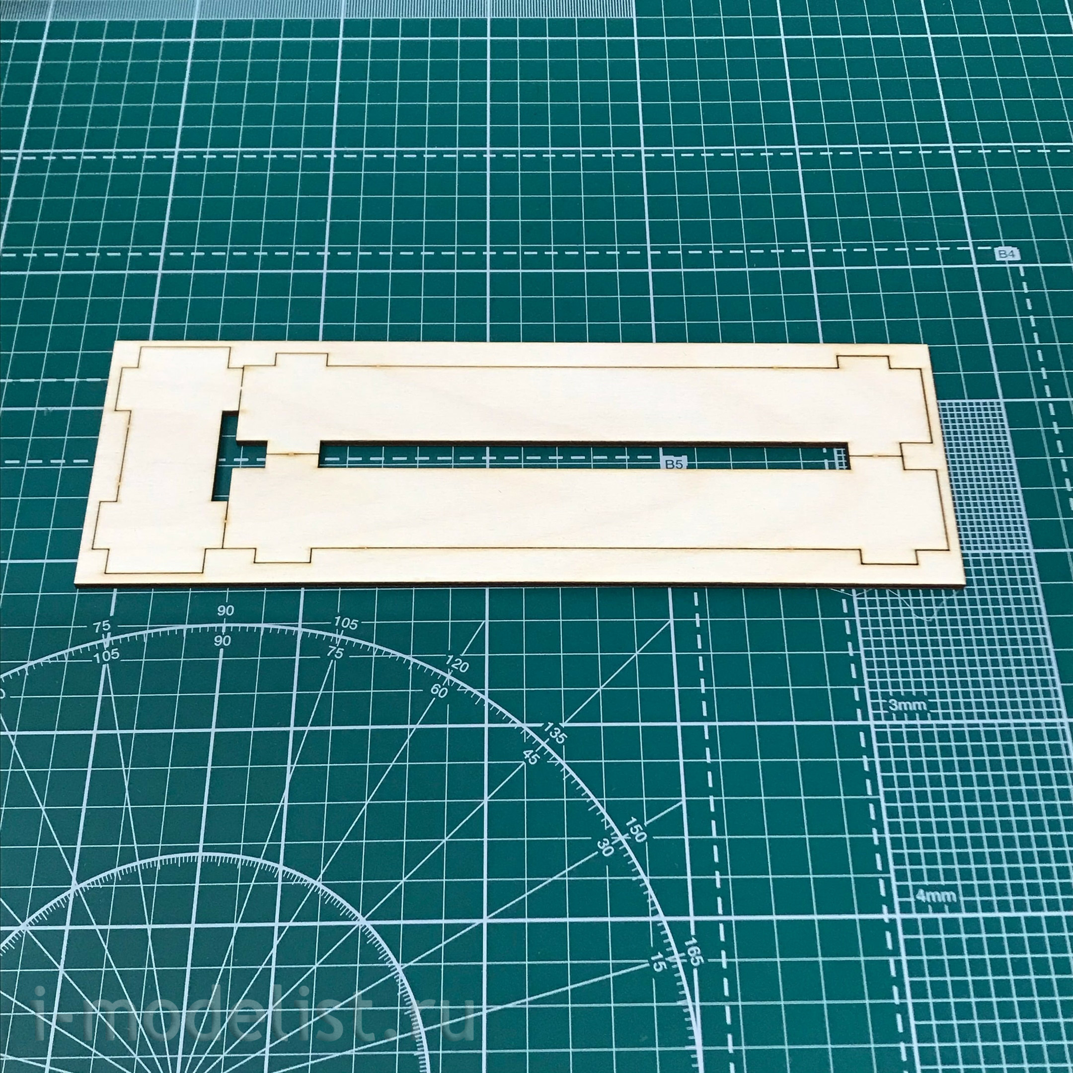 LSM0403 LSModel 1/24 Scale wooden model Sailing and rowing YAL-6
