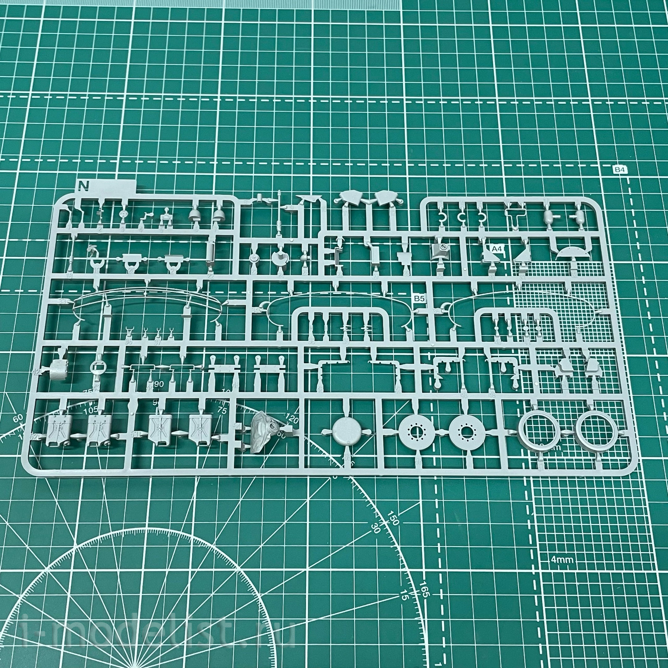 2142 Takom 1/35 Tank M60A1 w/ERA & M9 Bulldozer