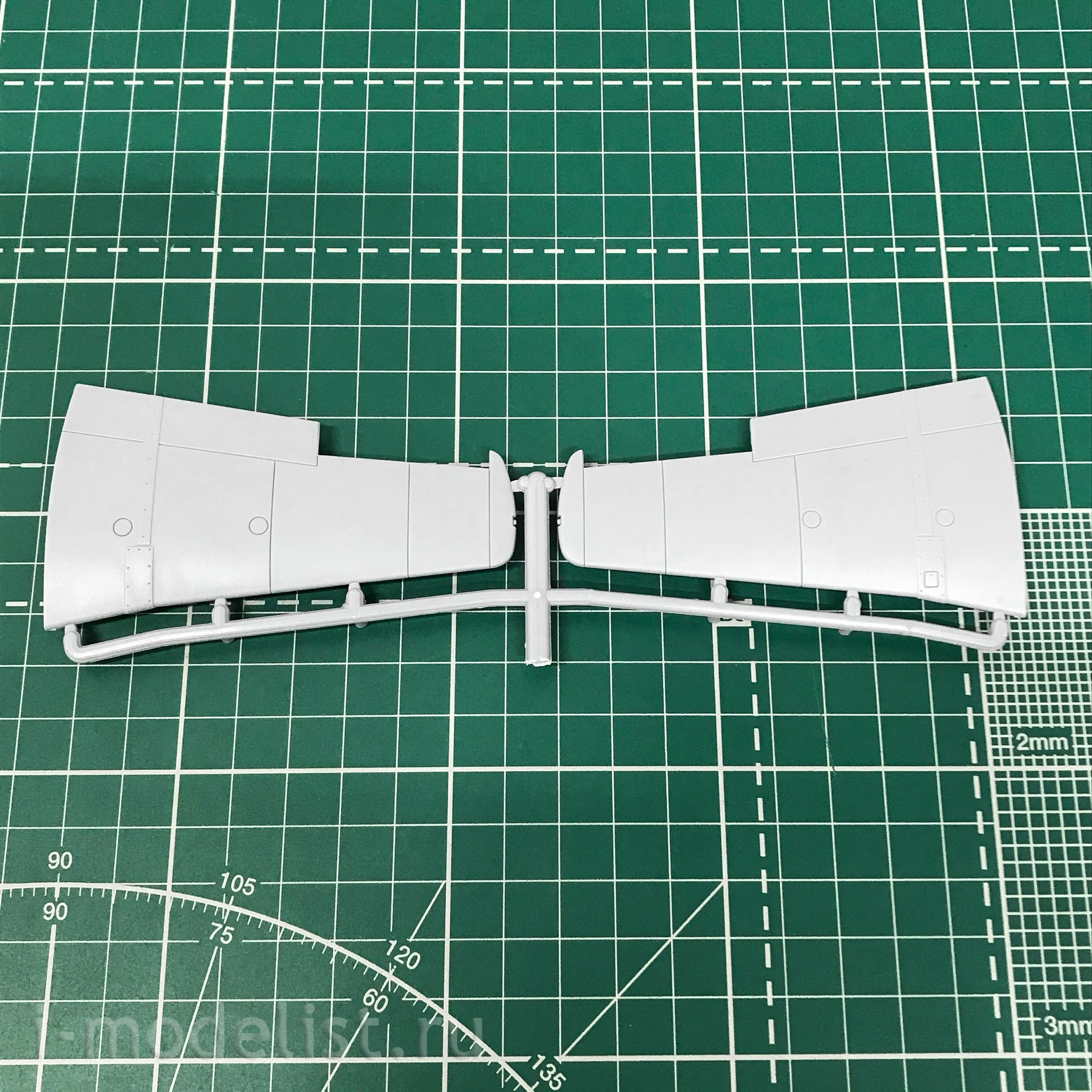 48050d ARK-models 1/48 La-11 Fighter (with 3D decals)