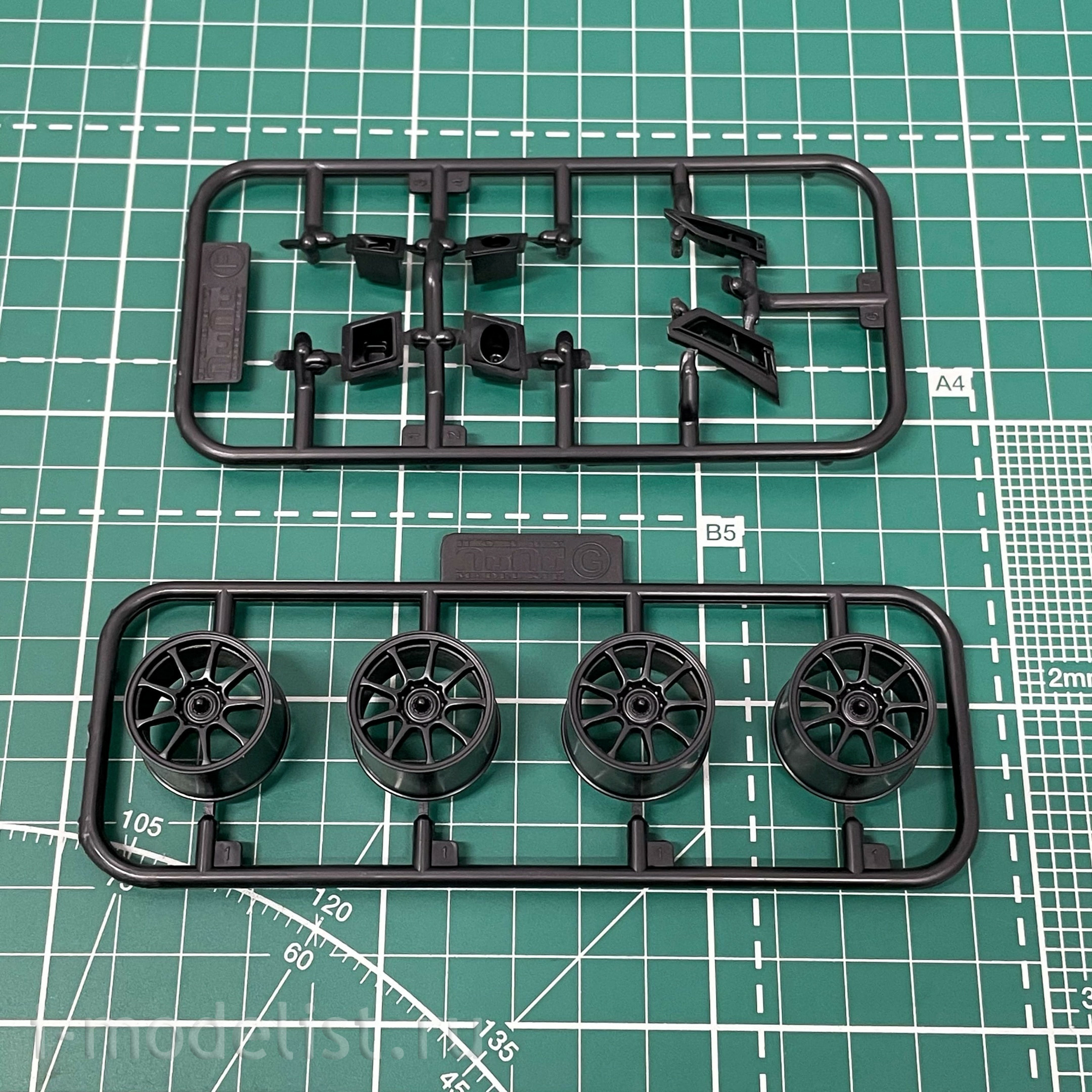 PN24024 NuNu 1/24 Audi R8 LMS GT3 2015 FIA GT3 World Cup