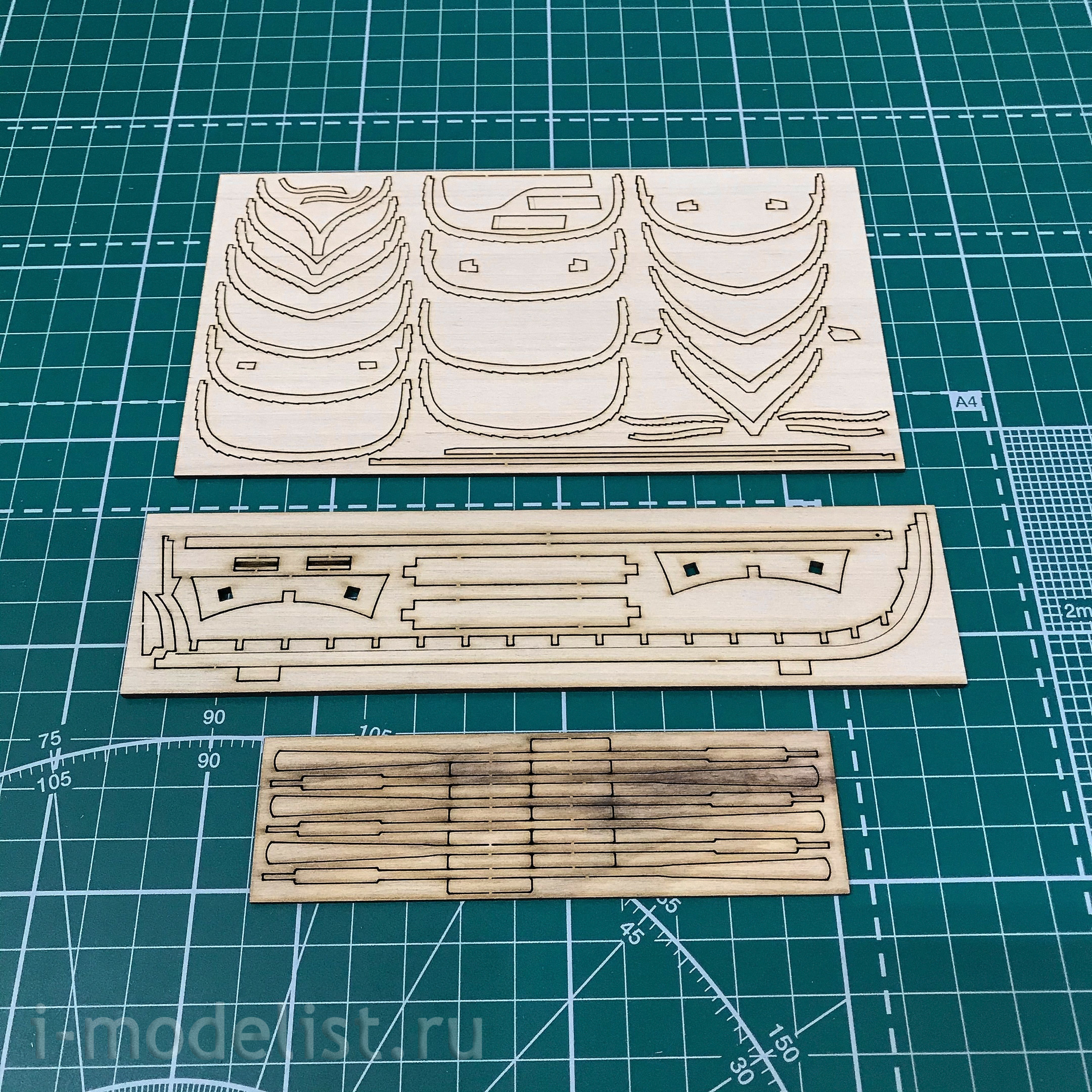 LSM0401 Lsmodel 1/36 Scale wooden model Sailing and rowing YAL-6 scale