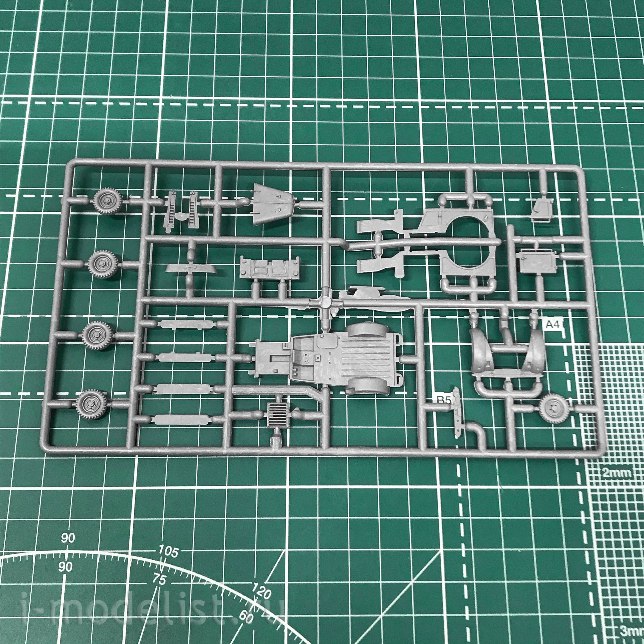 GR72Rk026 Facet 1/72 Car 69 with 82 mm recoilless gun Bzk vz. 59