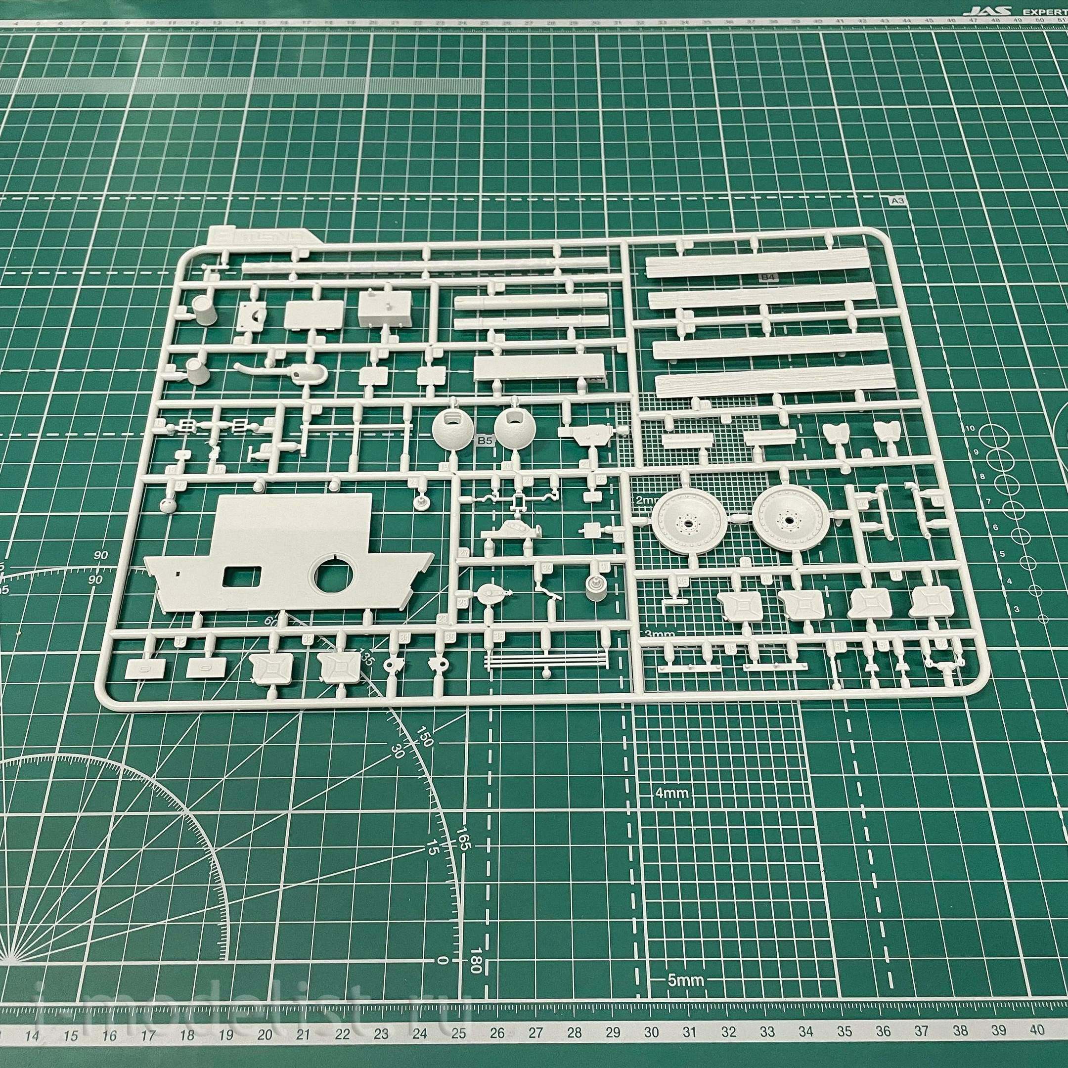 TS-046 Meng 1/35 Tank Sd.Kfz. 171 Panther Ausf. A (Early)