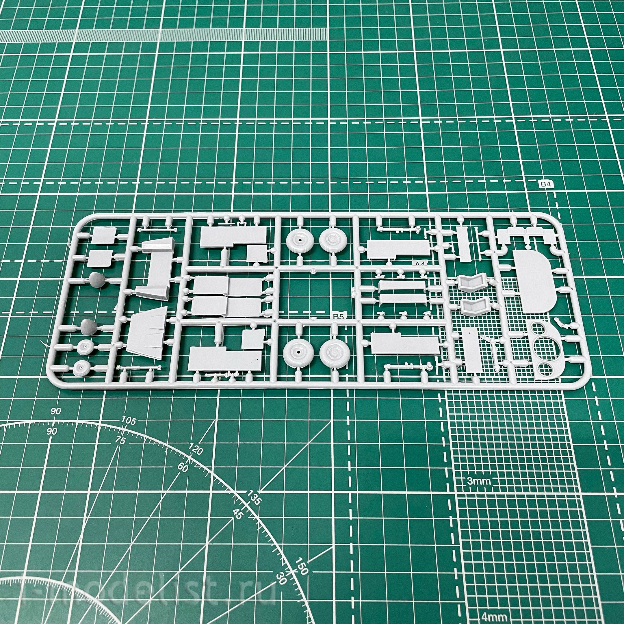 72-014 AMP 1/72 Suborbital bomber 