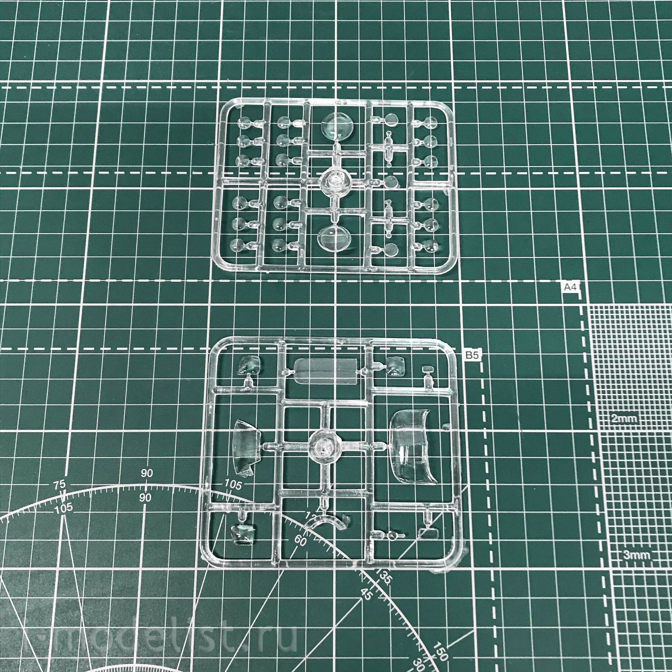 72149 Amodel 1/72 Helicopter