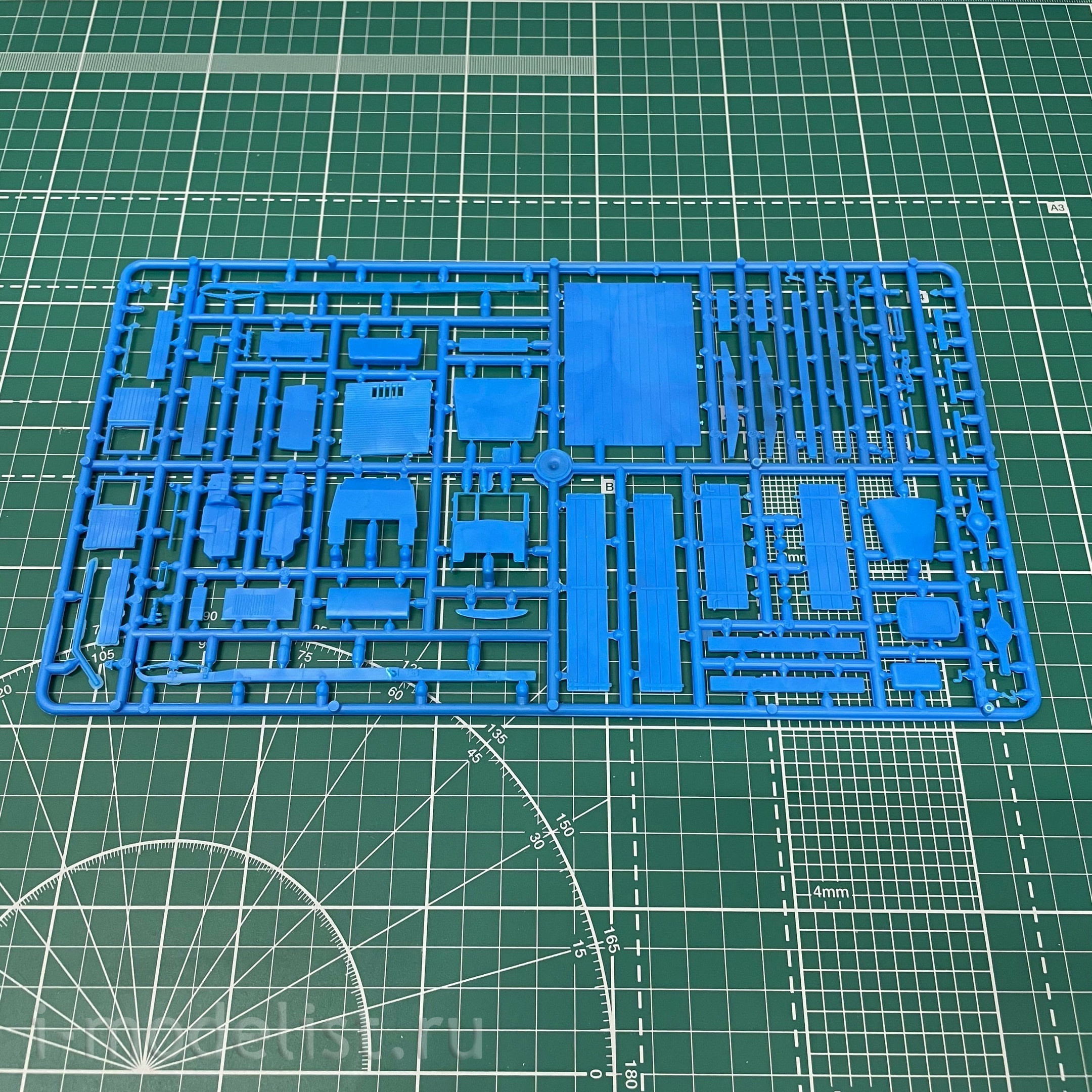 48001 GMU 1/48 Army Truck Z&S-5V
