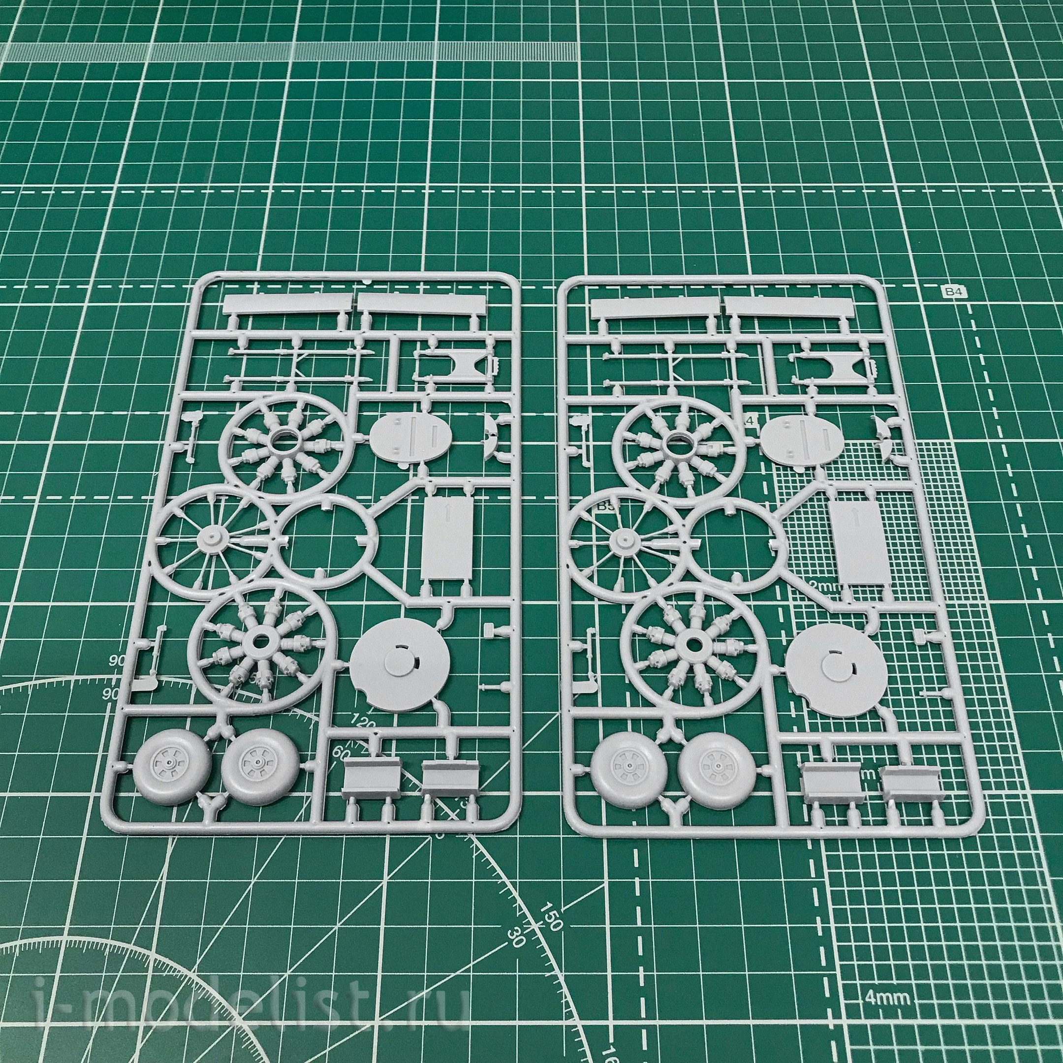 48-018 Microcosm 1/48 Fokker G-I Aircraft