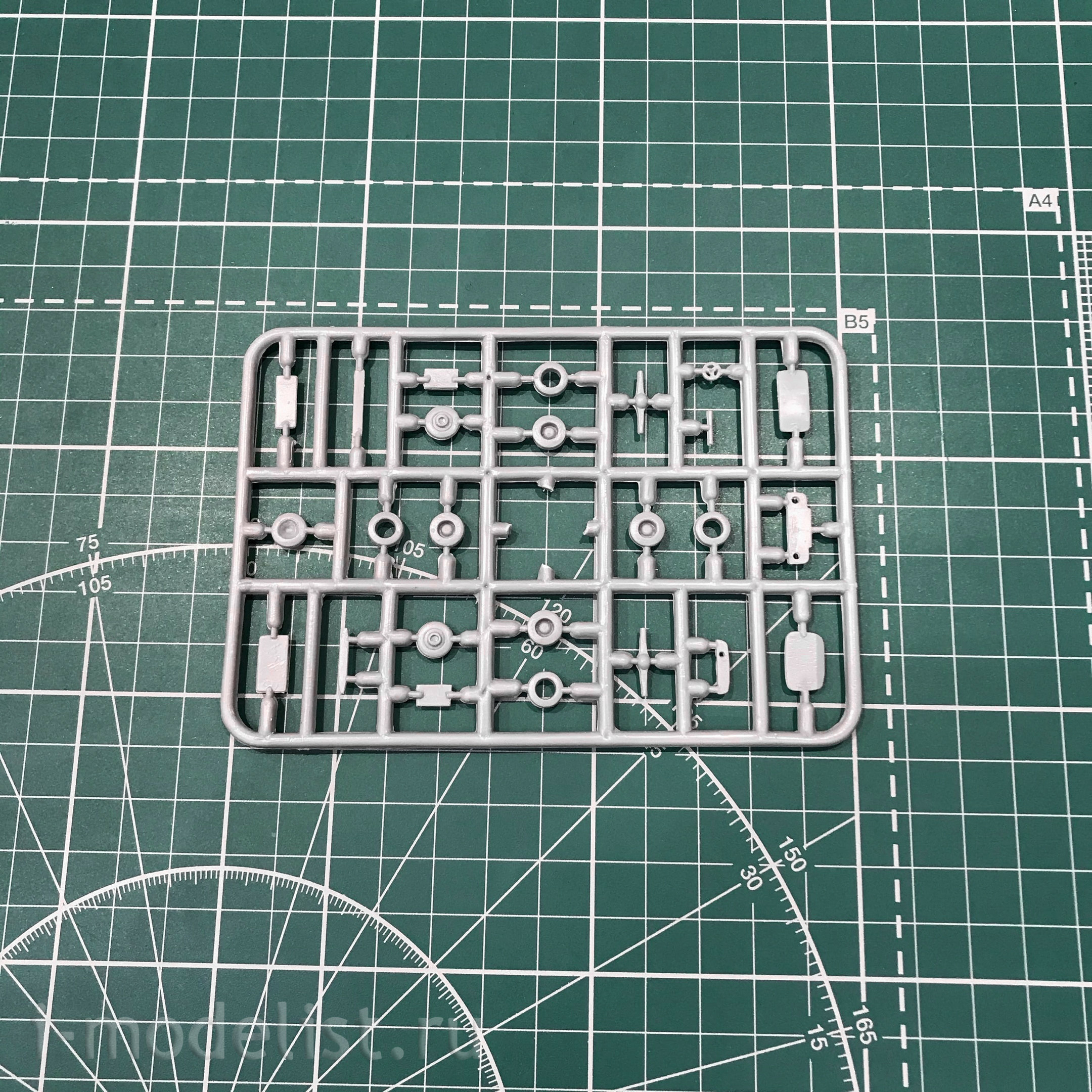 14600 Orient Express 1/144 Set of airfield equipment № 1