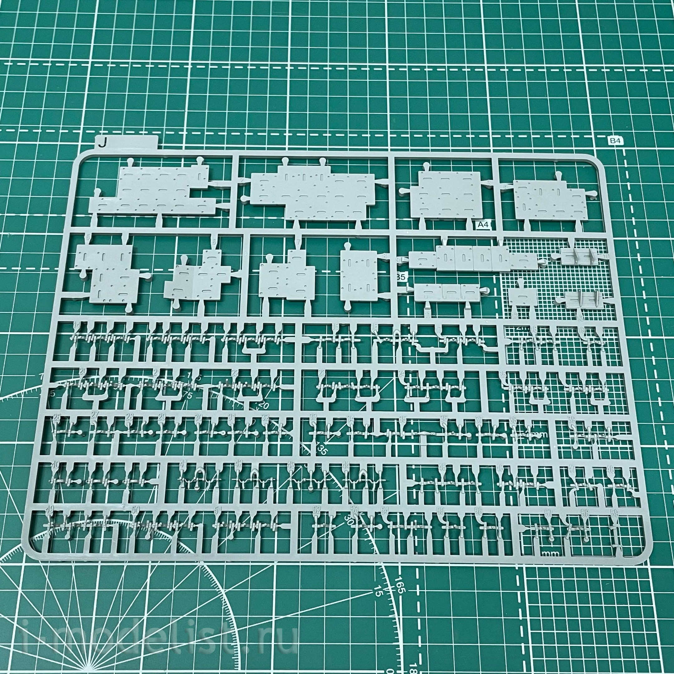 2142 Takom 1/35 Tank M60A1 w/ERA & M9 Bulldozer