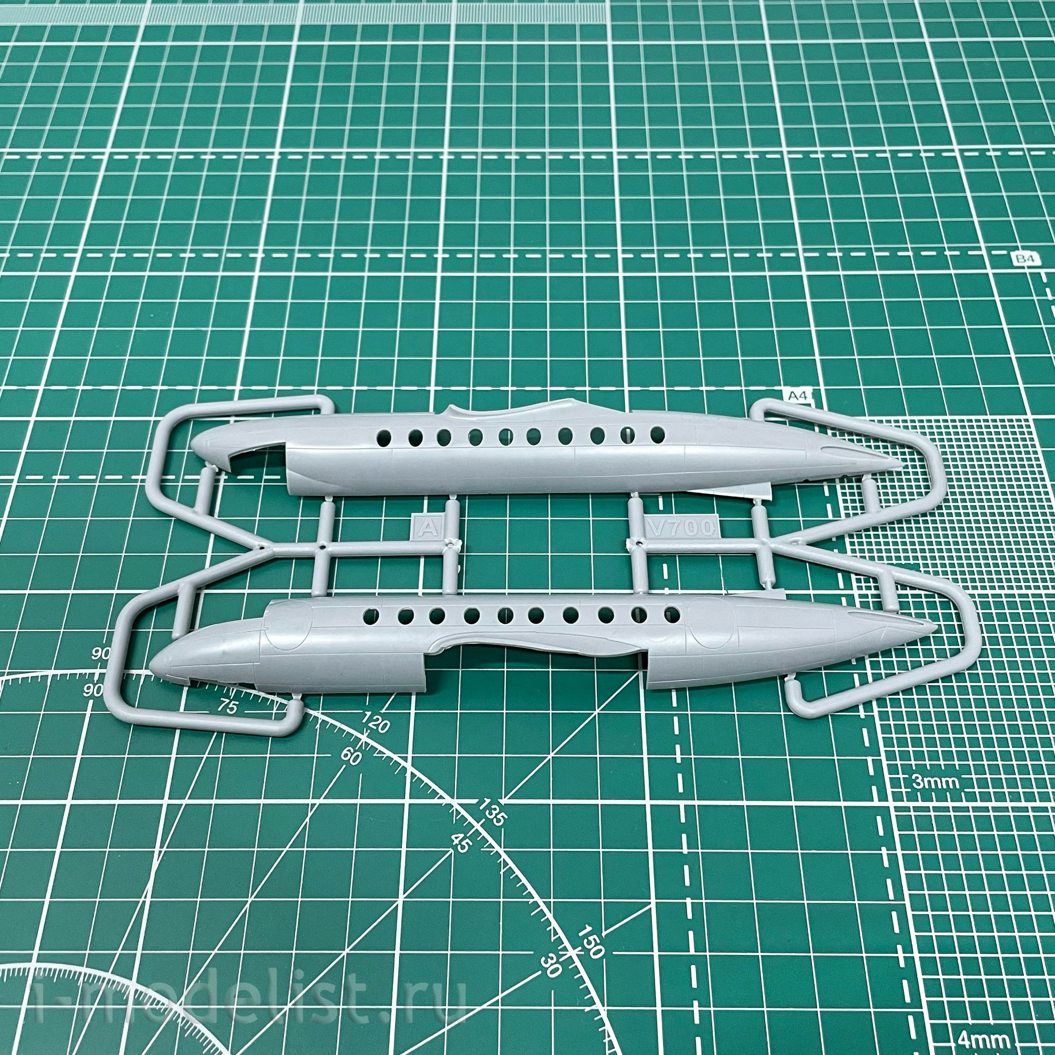 144138 Orient Express 1/144 Viscount 700 Airliner