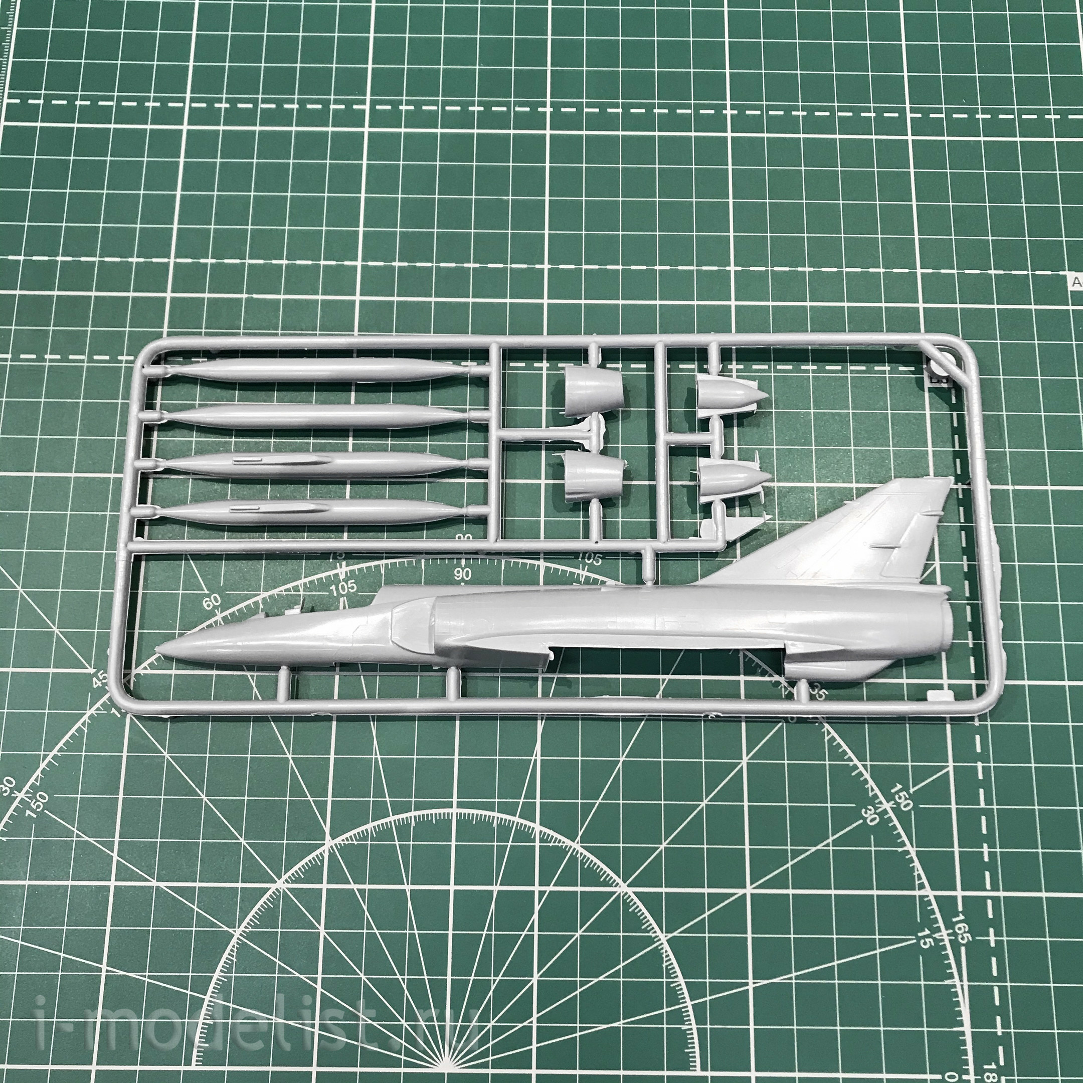 Eastern Express 72282 1/72 Mirage Iii E fighter jet