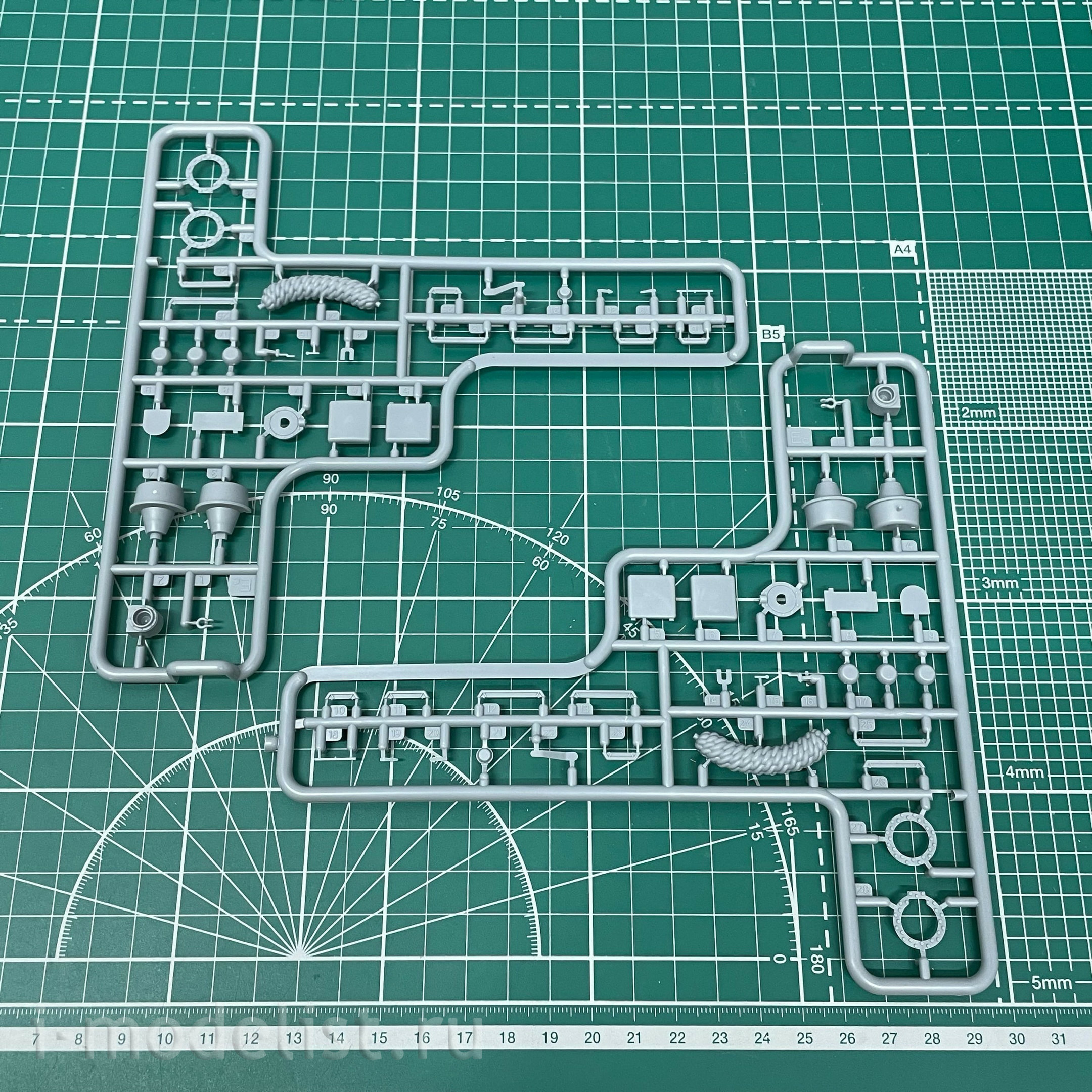 35GM0038 Gecko Models 1/35 Amphibious Larc-V