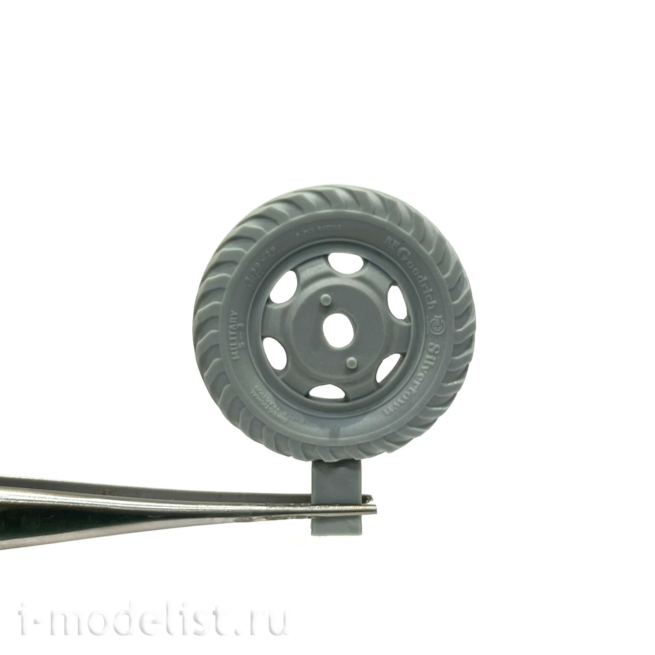 35056 Fury Models 1/35 Set of wheels for Chevrolet G-506 (Directlonal, B.F.Goodrich)