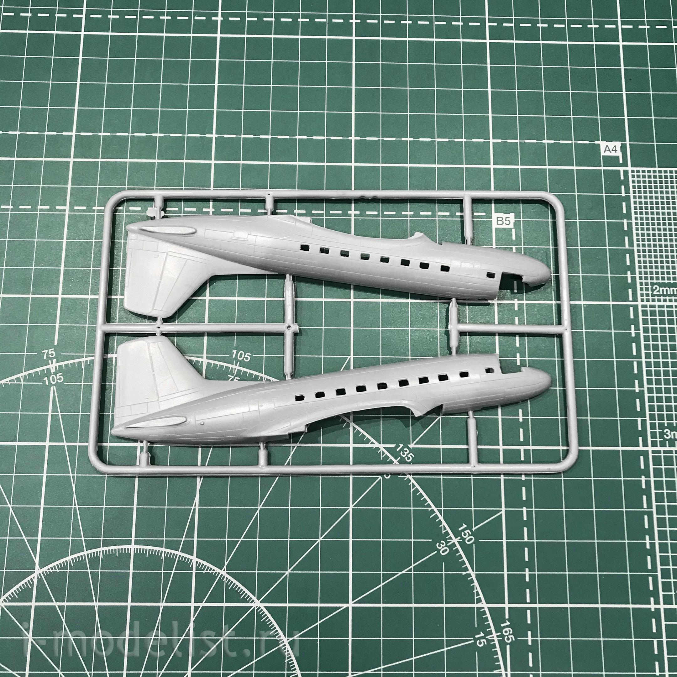 1416 Amodel 1/144 Ilyushin Il-14P Nato code 