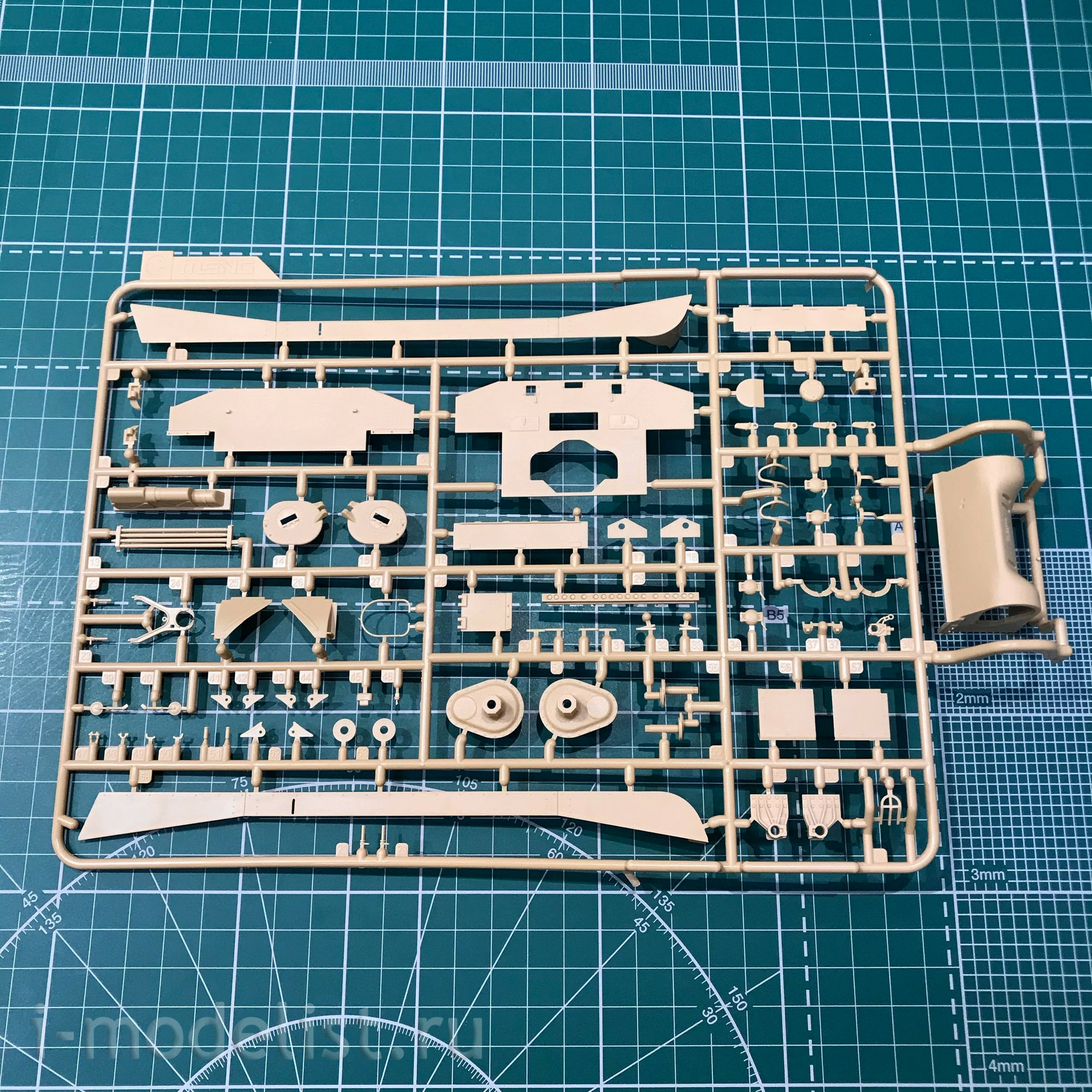 TS-045 Tank, Meng 1/35 US Assault Tank Jumbo M4E3A2