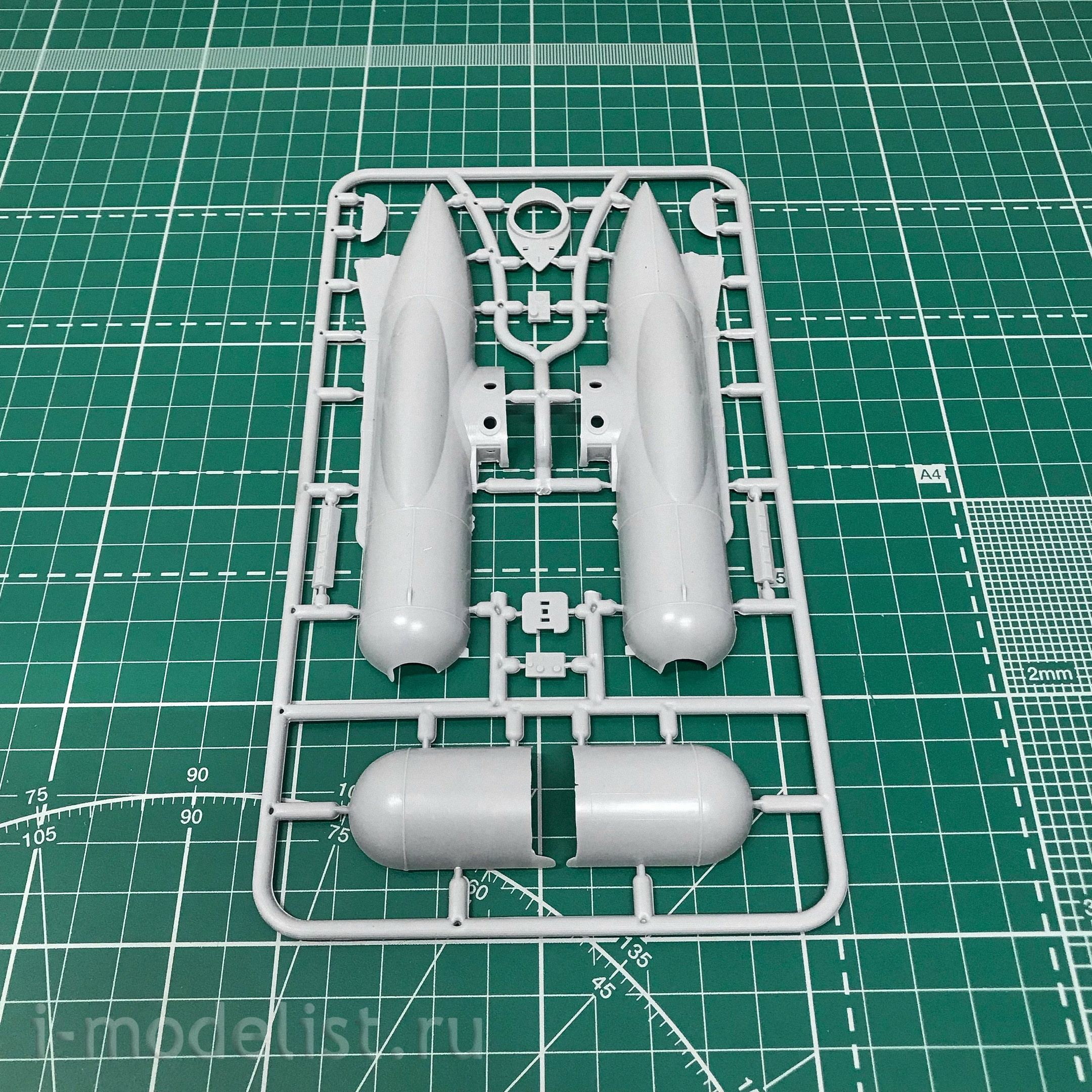 35-022 Microcosm 1/35 British Welman ultra-small submarine