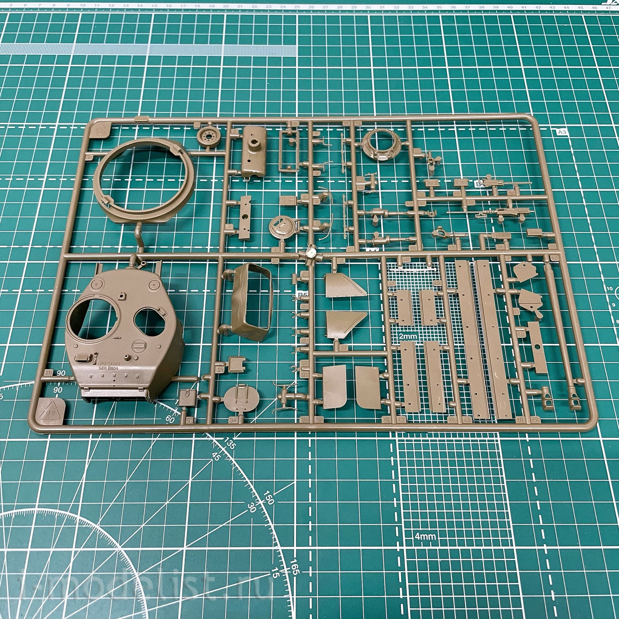 6586 Italeri 1/35 M4A3E8 Sherman Tank