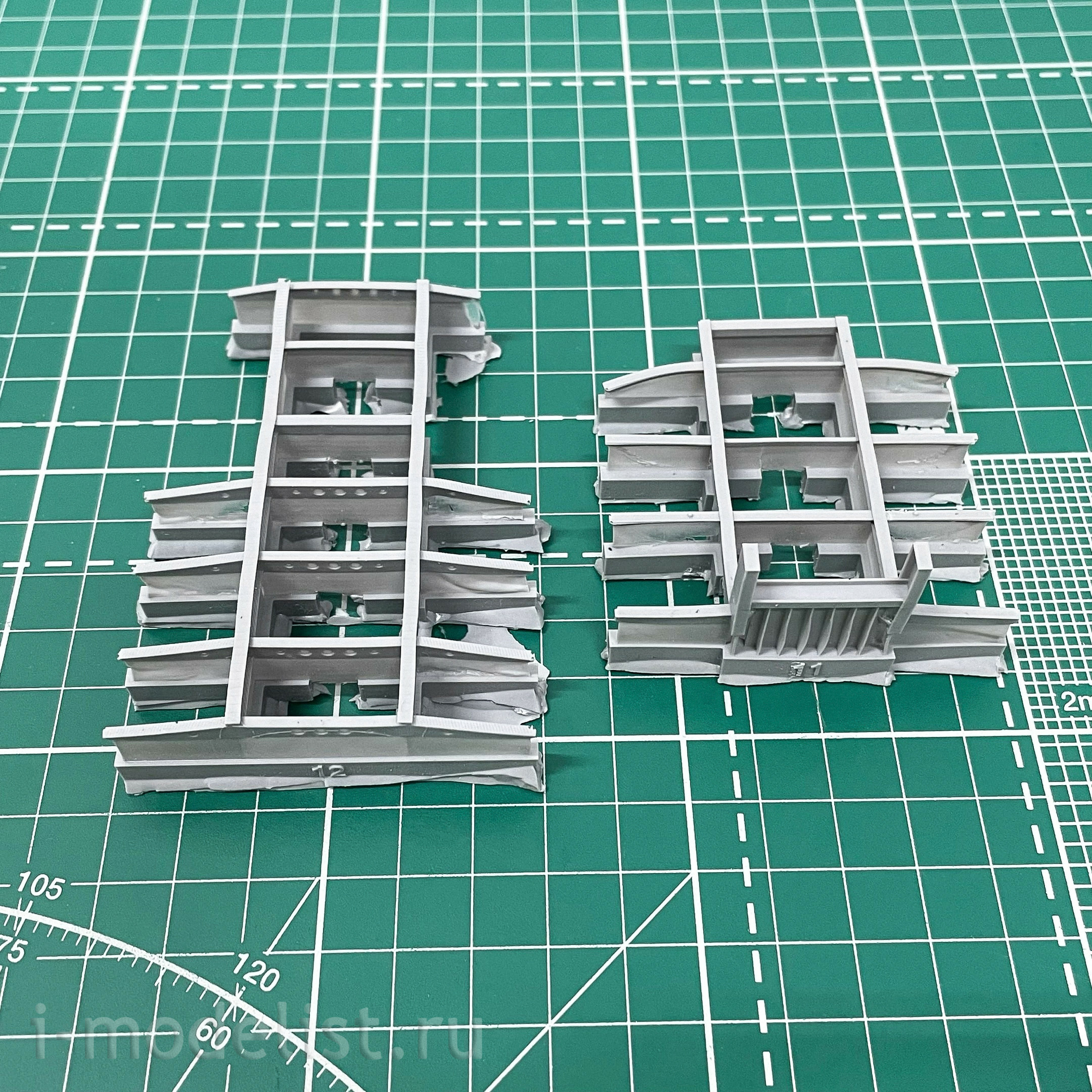 35030 GunTower Models 1/35 is a Soviet tractor with a semi-trailer. Kit 1 (51)