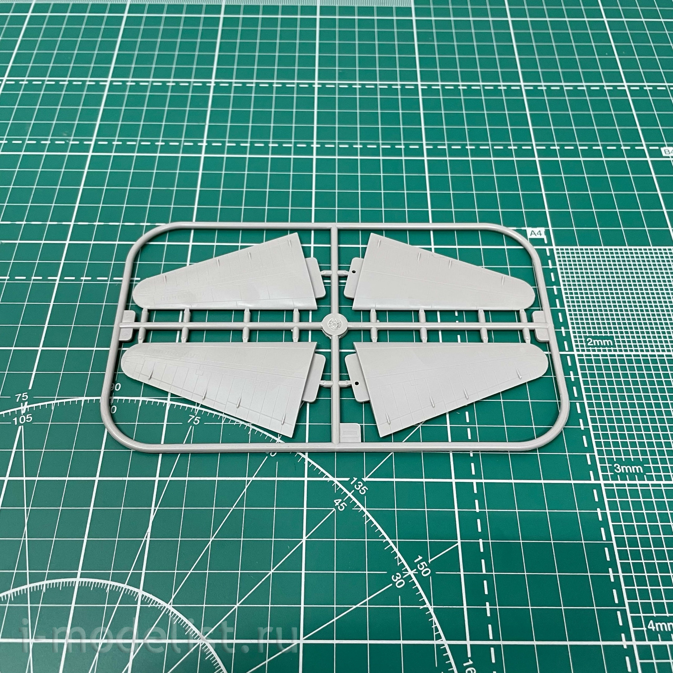 337 Roden 1/144 Convair B-36D Peacemaker Aircraft