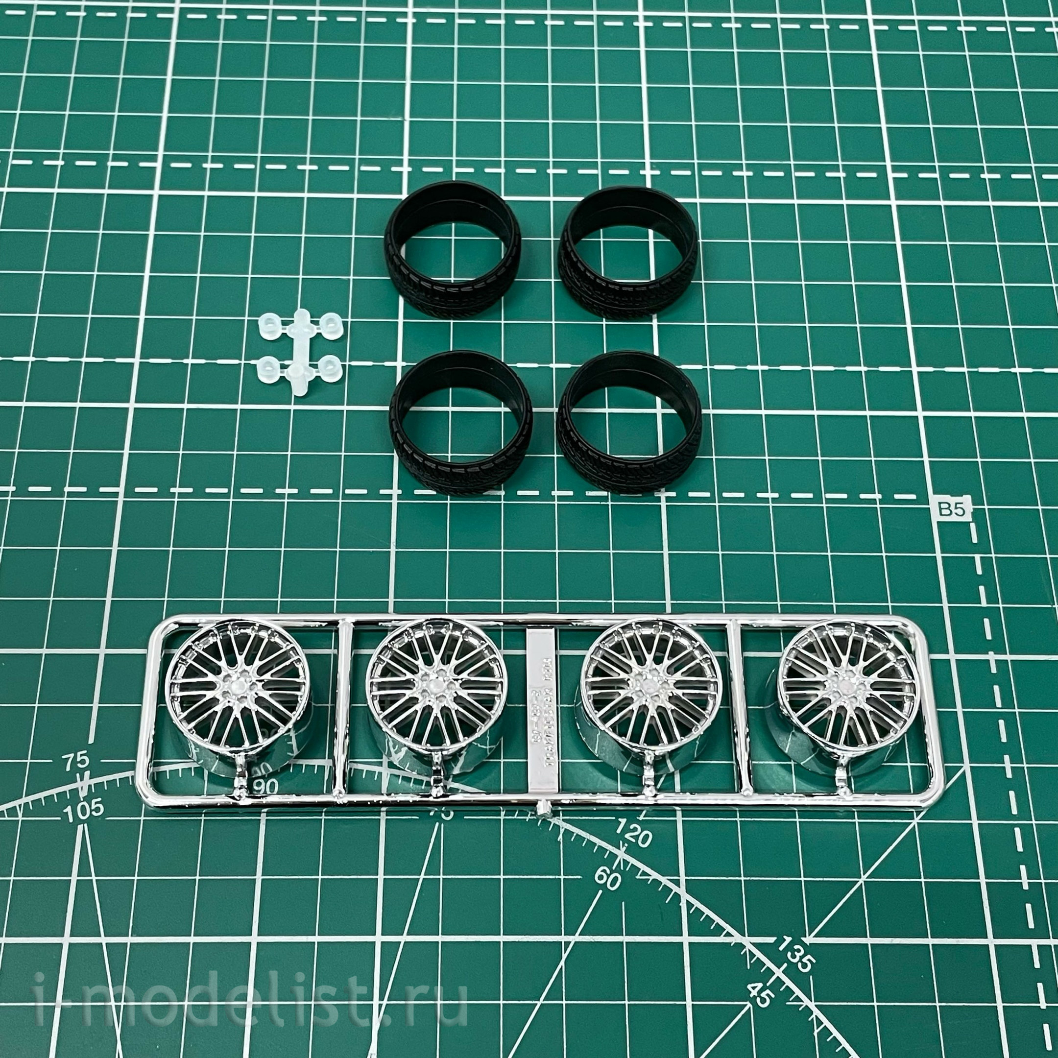 05371 Aoshima 1/24 20inch Trafficstar RTM