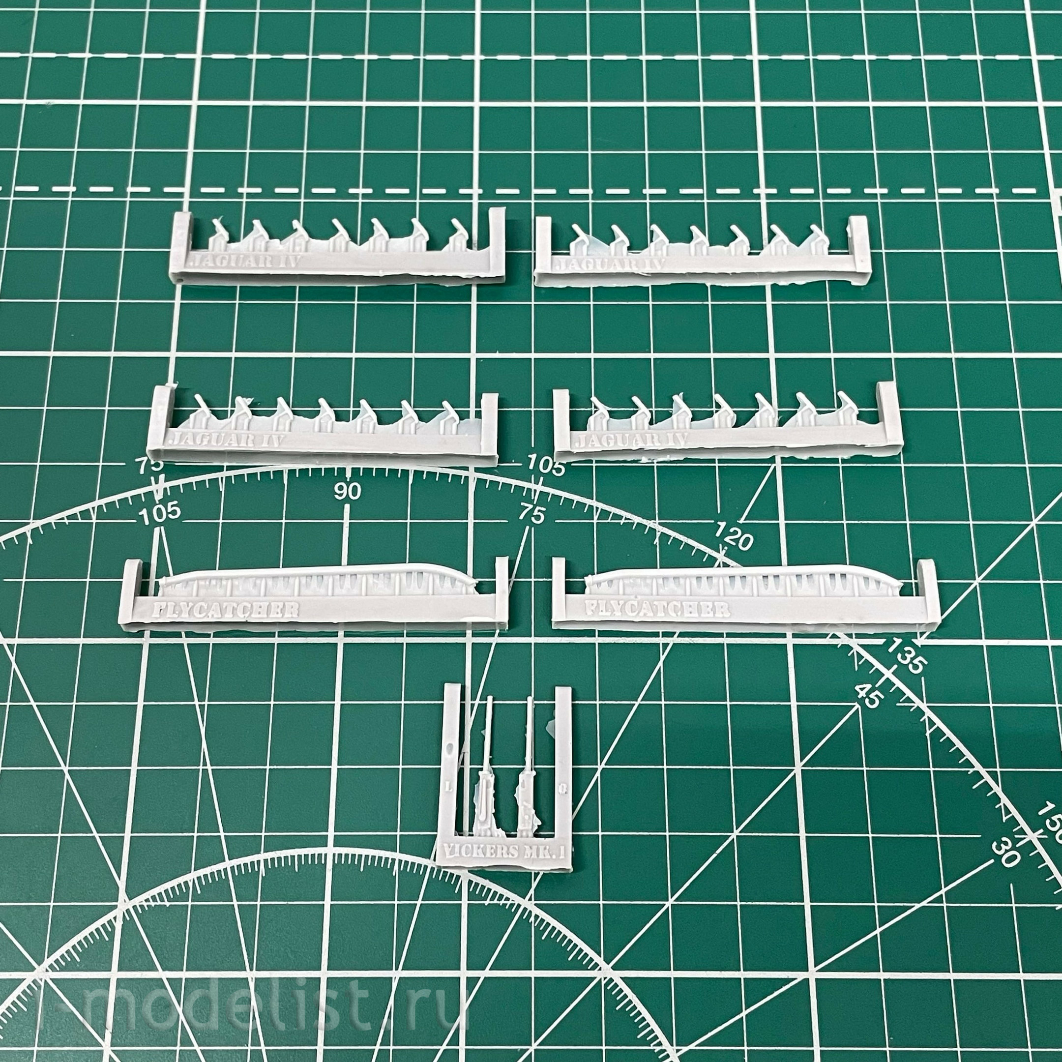 48002 Armory 1/48 British Fairey Flycatcher Fighter Aircraft (late version)