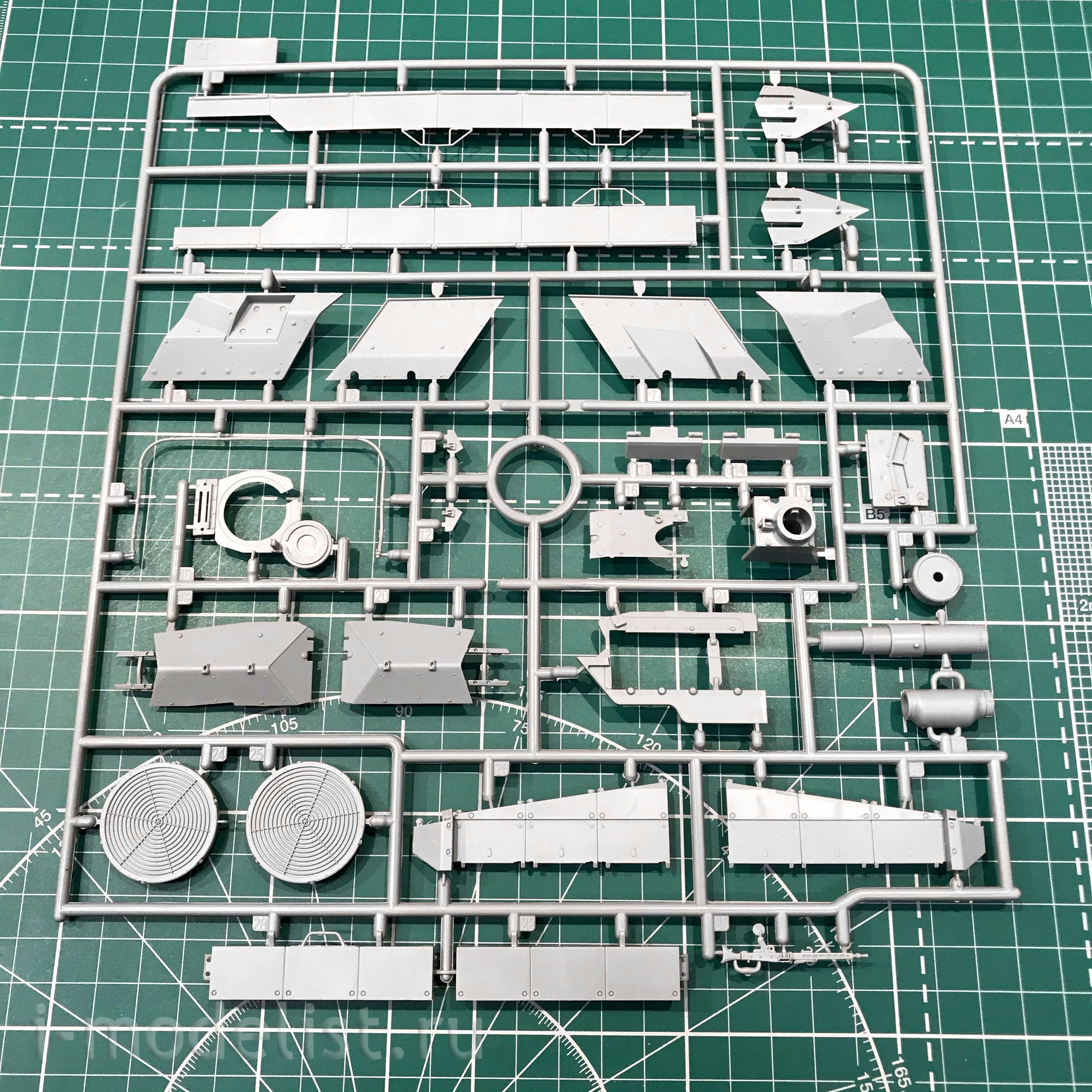 BT-002 Border Model 1/35 Leopard 2A5/A6