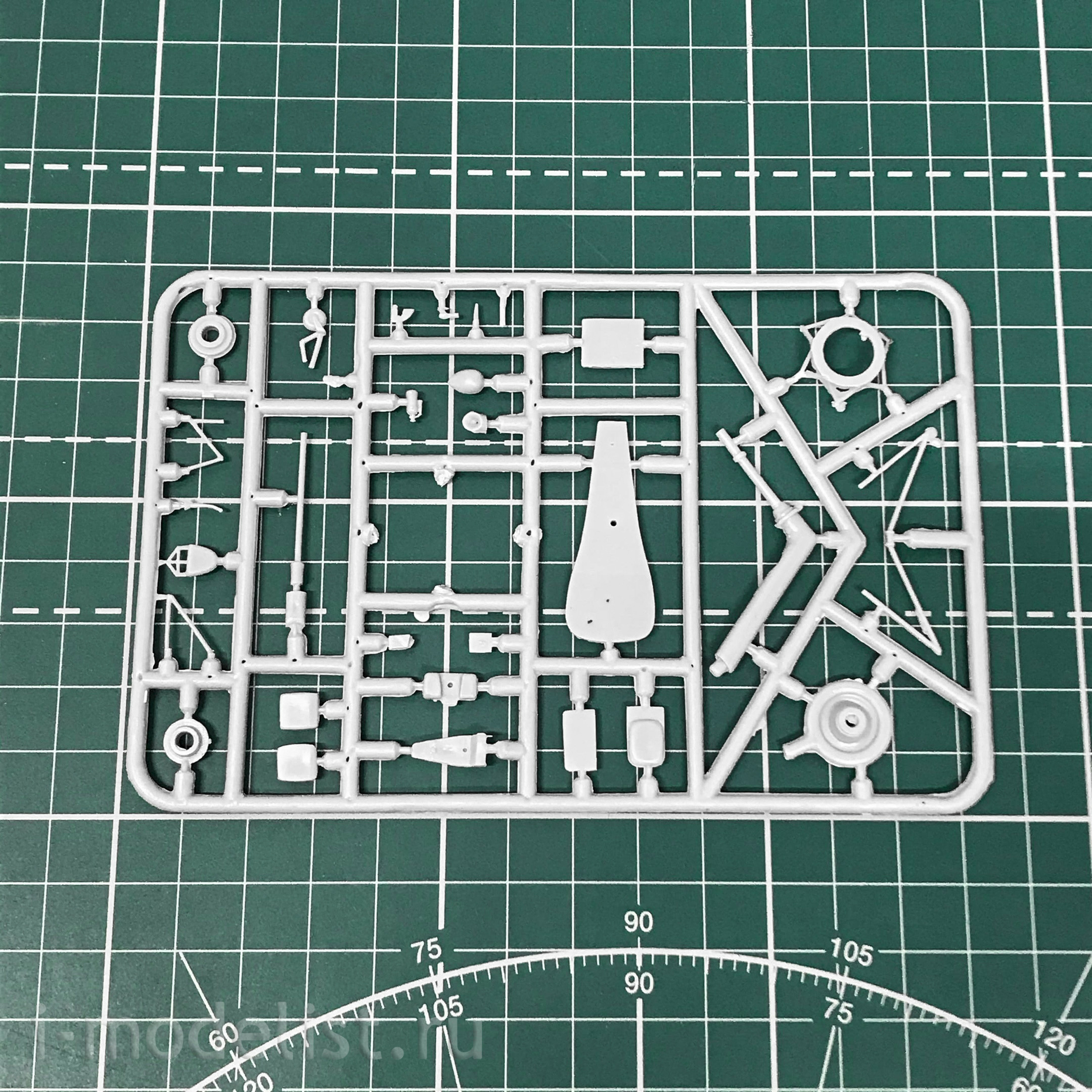72136 Amodel 1/72 Helicopter HUP1/ HUP2