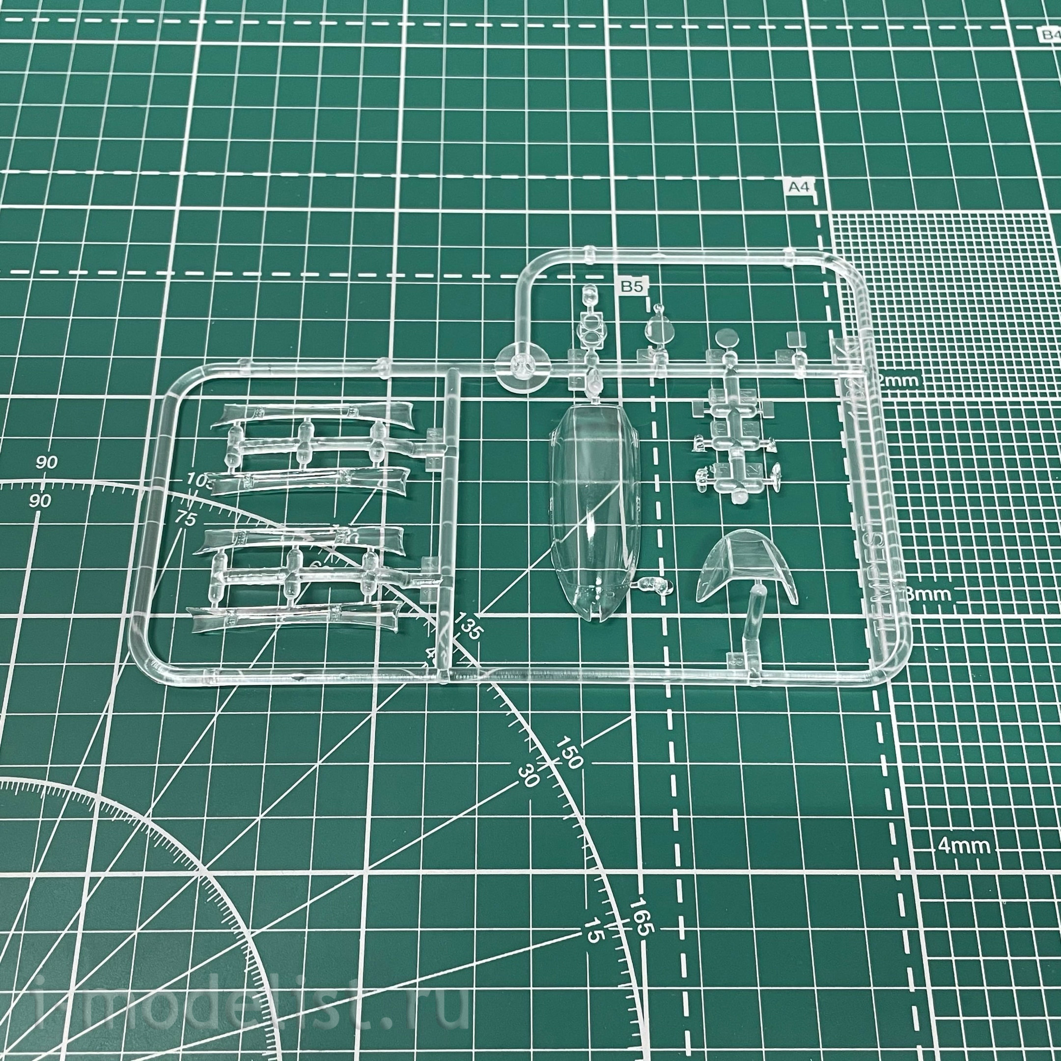 03851 Revell 1/32 British single-seat Hawker Tempest V fighter