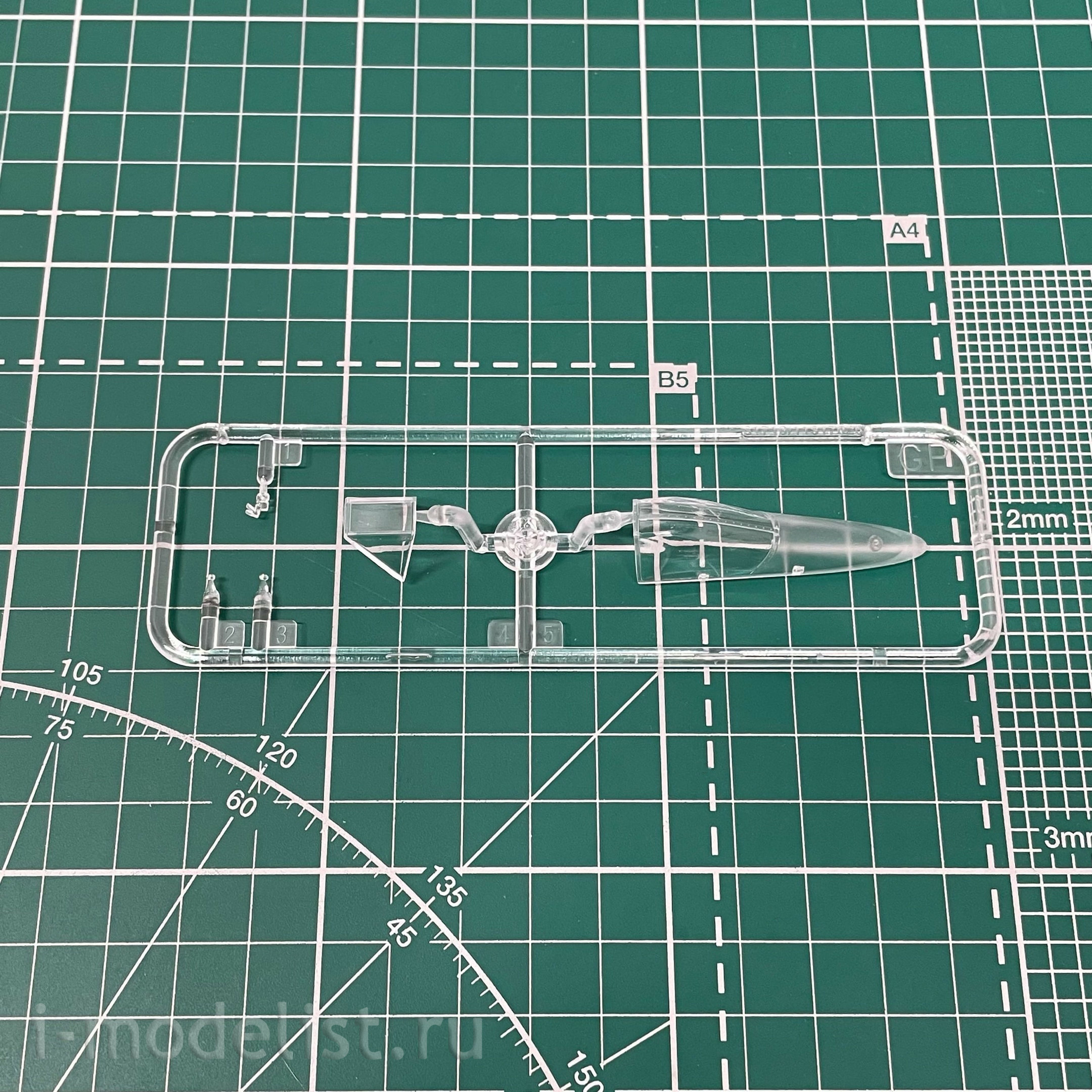 81718 HobbyBoss 1/48 Focke-Wulf Fw 190D-11 Aircraft