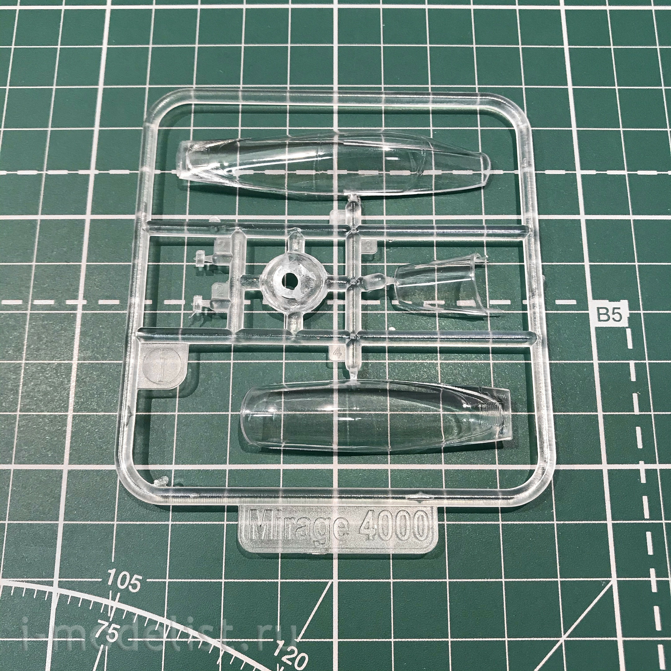 72053 ModelSvit 1/72 Mirage 4000 Aircraft
