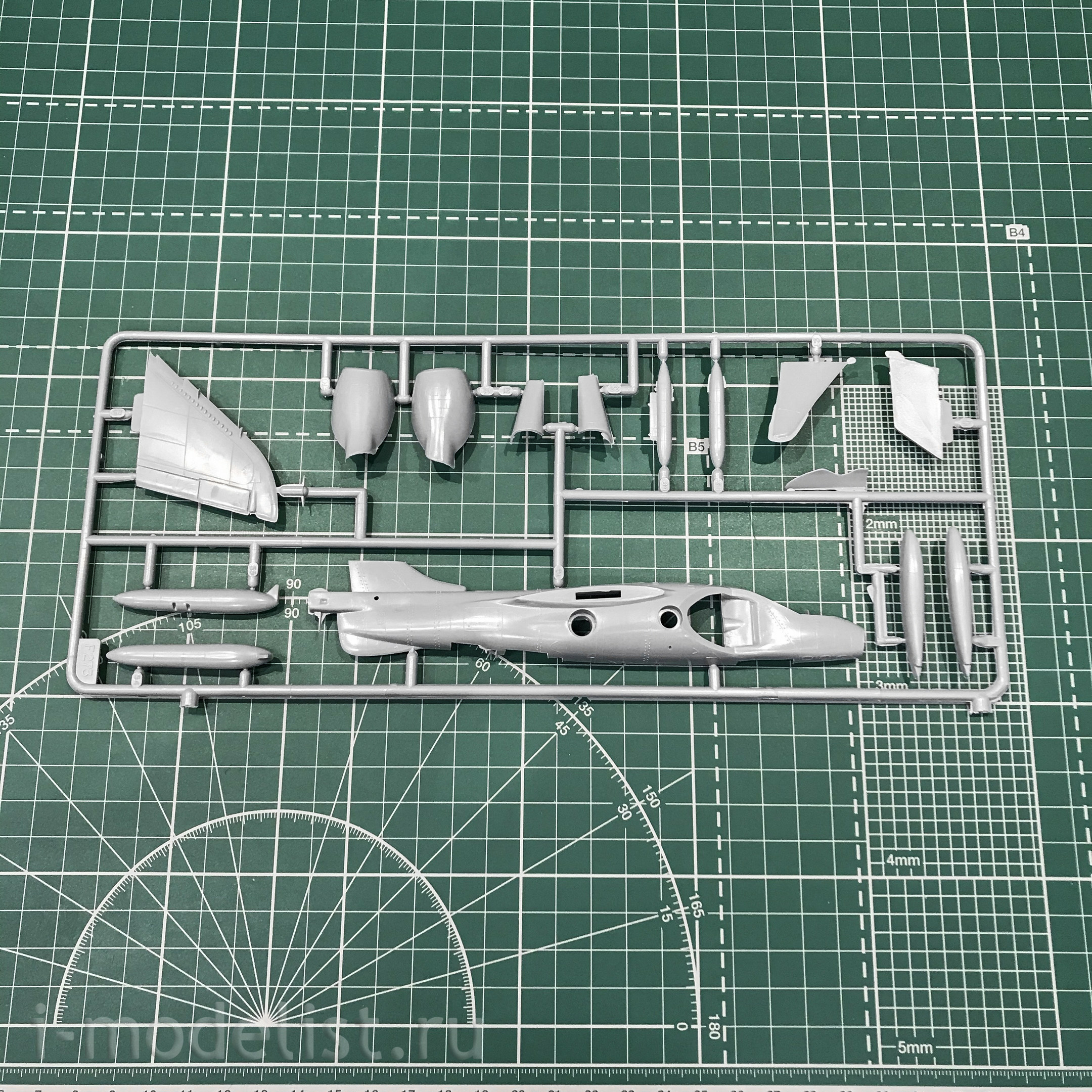 72274 East Express 1/72 Aircraft fire support Harrier