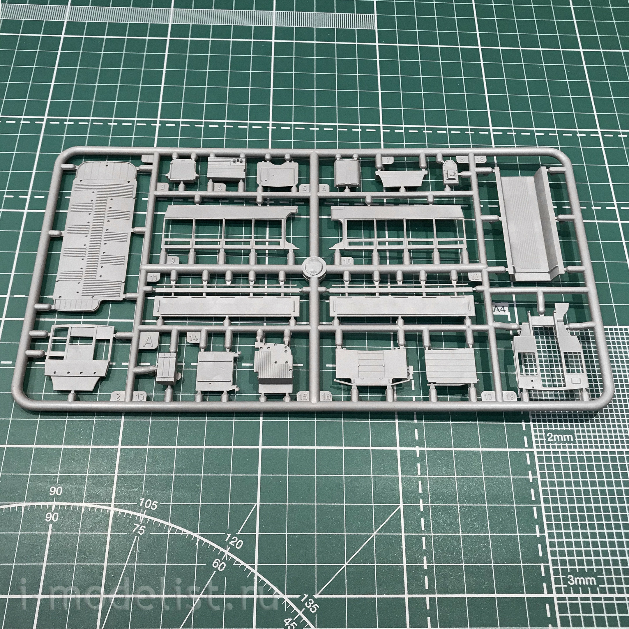 739 Roden 1/72 bus type B LGOC