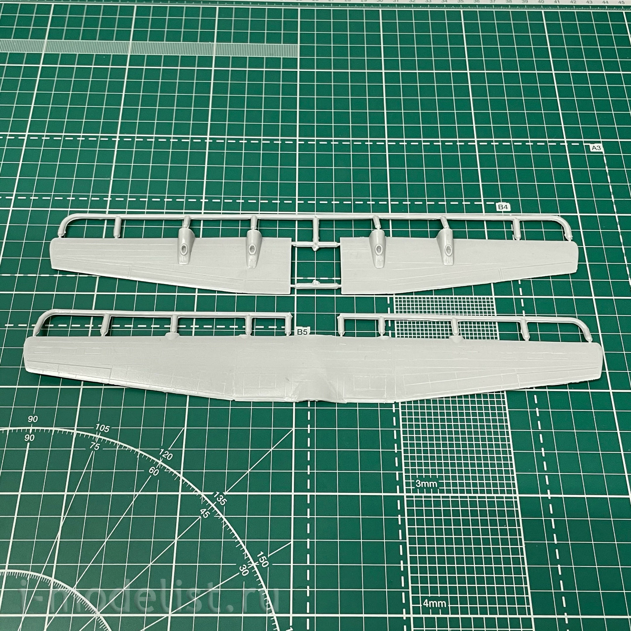 SVM-14002 Sova-M 1/144 EC-130V Aircraft