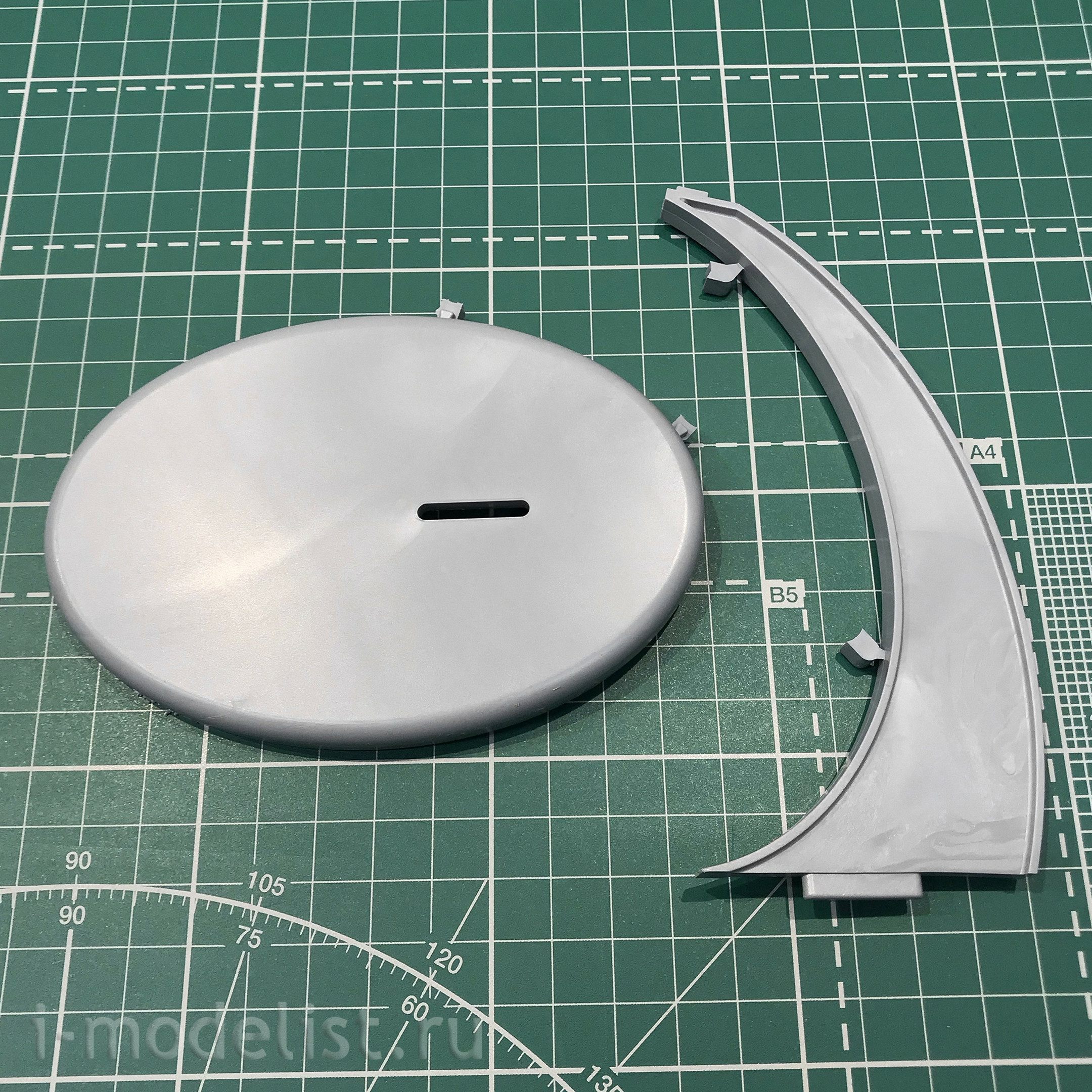 7017 Zvezda 1/144 Airbus A-321 passenger airliner
