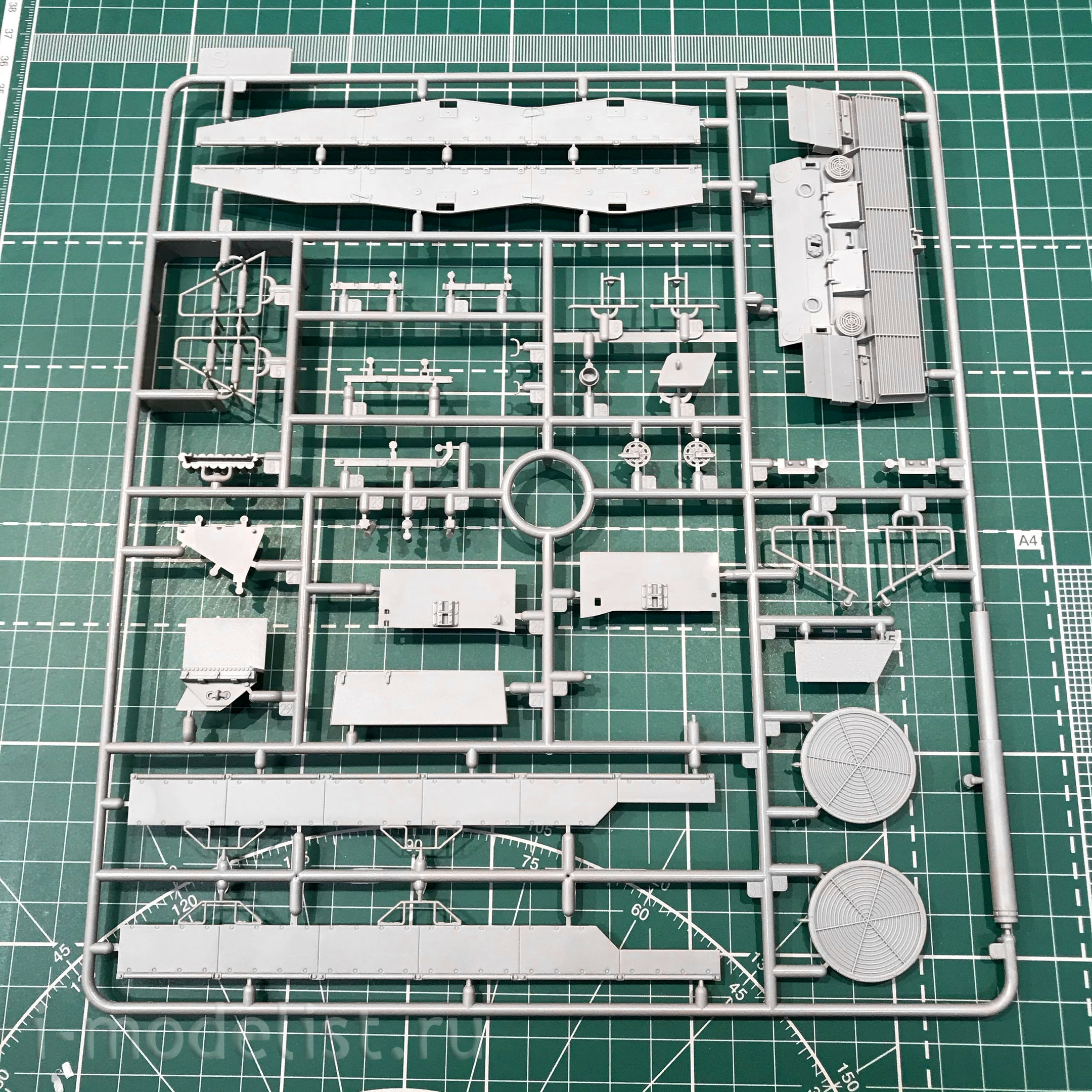 BT-002 Border Model 1/35 Leopard 2A5/A6